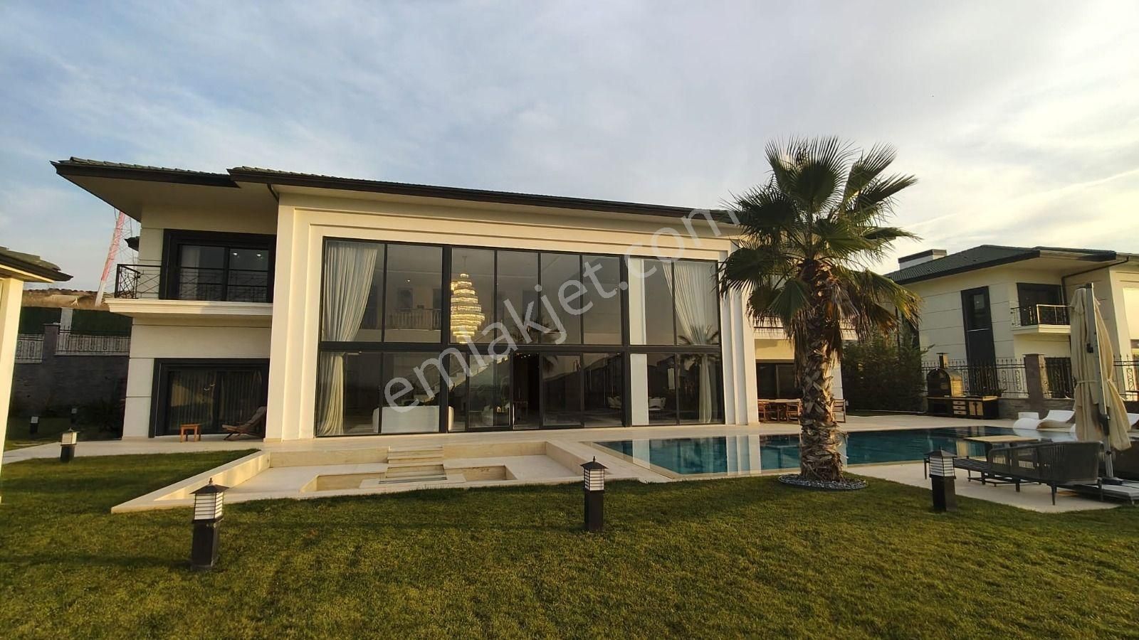 İstanbul Büyükçekmecede Satılık Havuzlu Sıfır Villa - Görsel 29