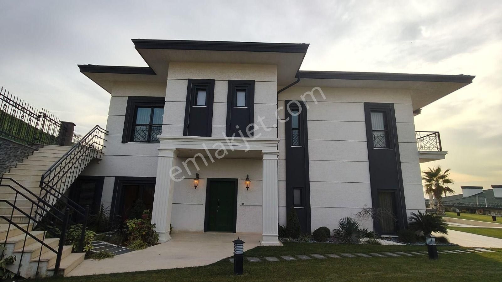 İstanbul Büyükçekmecede Satılık Havuzlu Sıfır Villa - Görsel 20