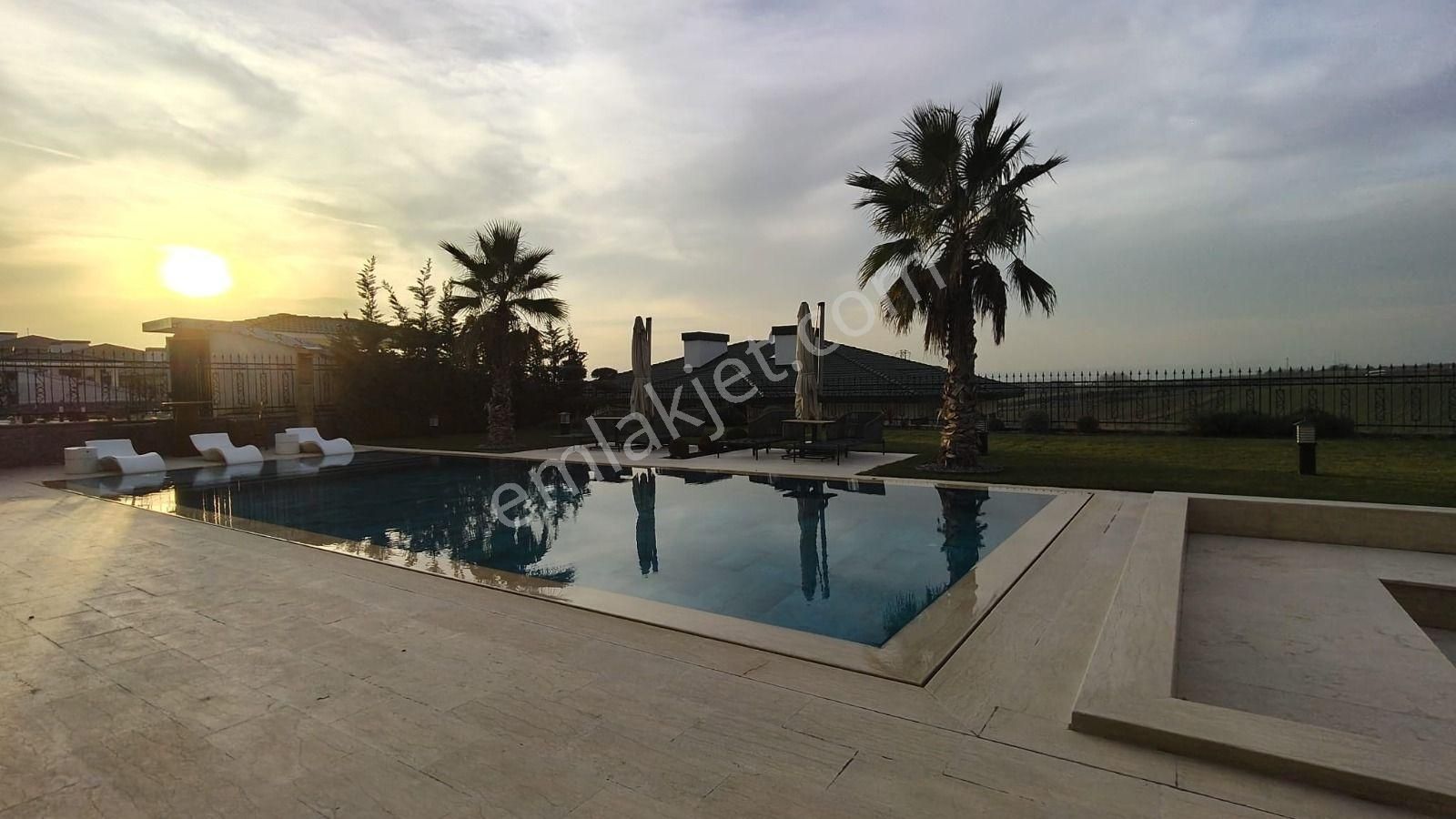 İstanbul Büyükçekmecede Satılık Havuzlu Sıfır Villa - Görsel 30