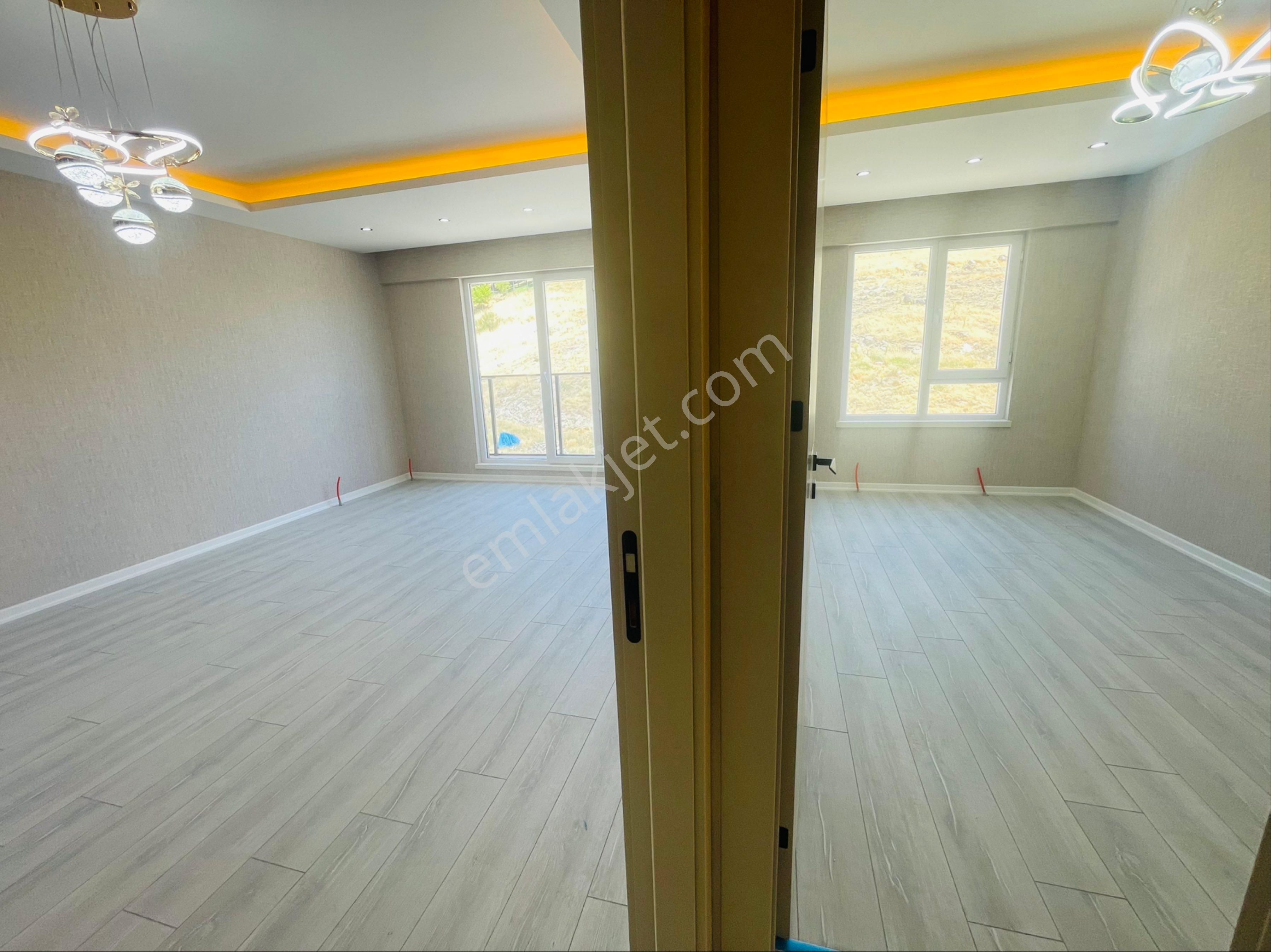 Öz Eda Dan Satılık Lüks Daire Bağlum Karakaya Da - Görsel 18