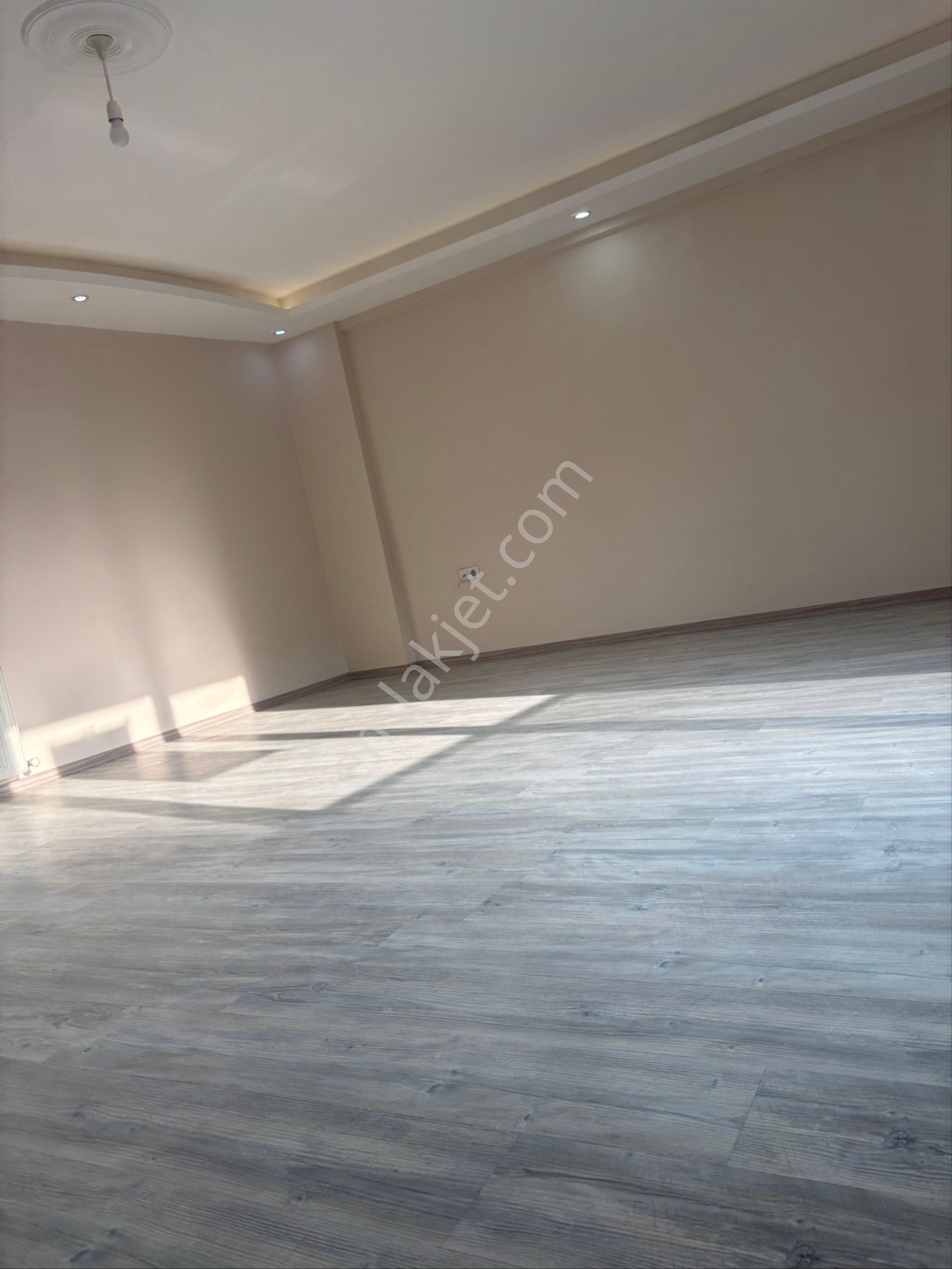 Balcity - Merkezi Konumda Kiralık 4+1 Daire - Görsel 4