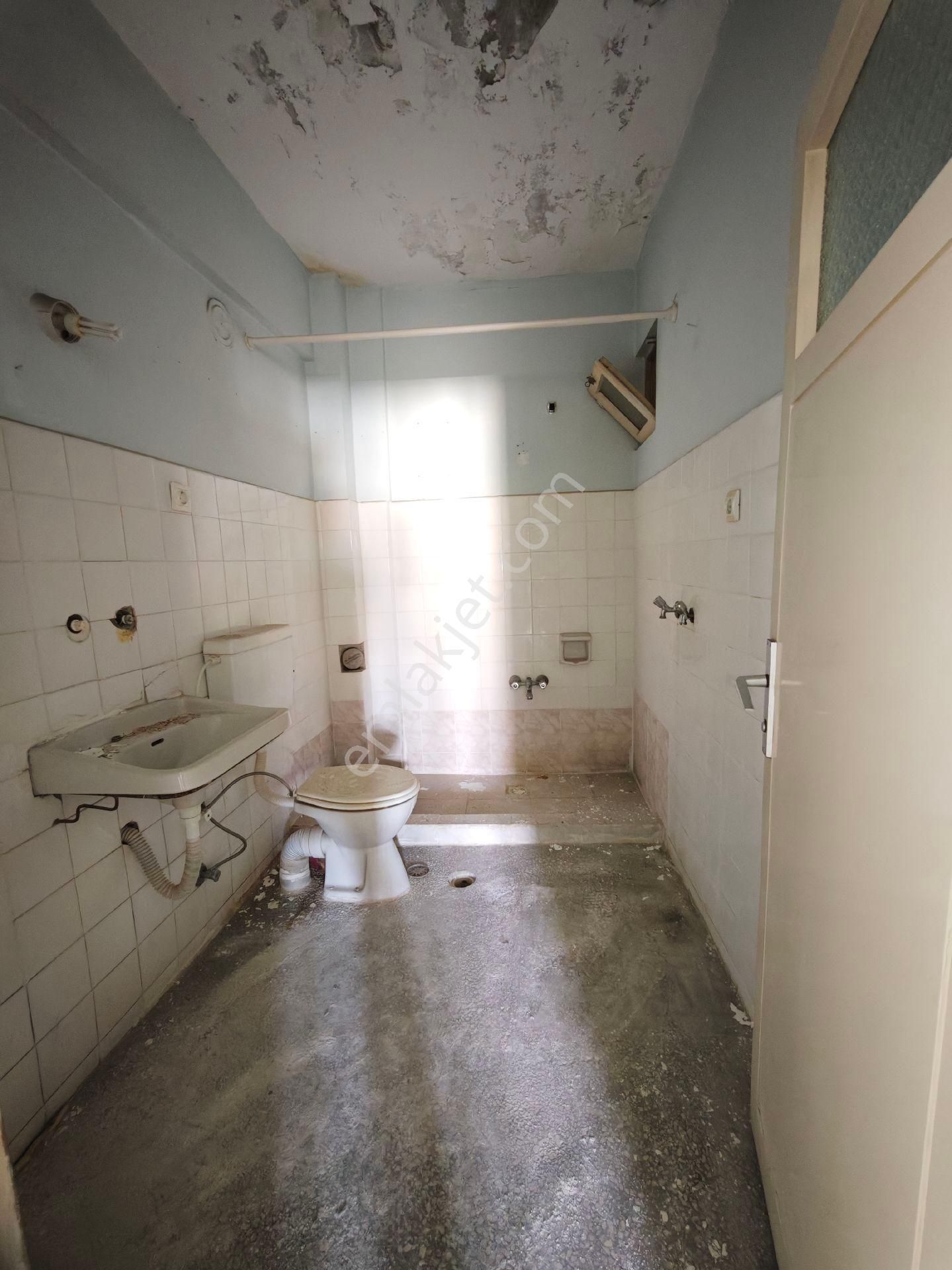 Akkonak'ta Geniş 3+1 Uygun Fiyatlı Daire: Tadilata İhtiyacı - Görsel 7