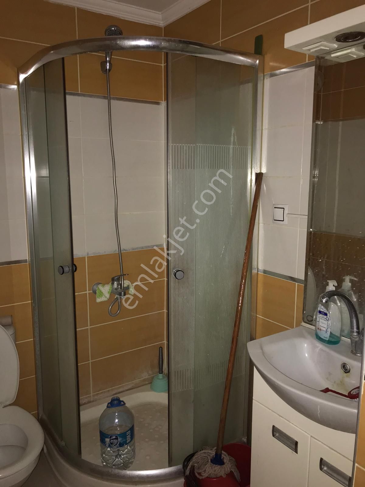 Nil Emlak Gyd Den Yenibağlarda Arakat Balkonlu 50m2 1+1 - Görsel 9