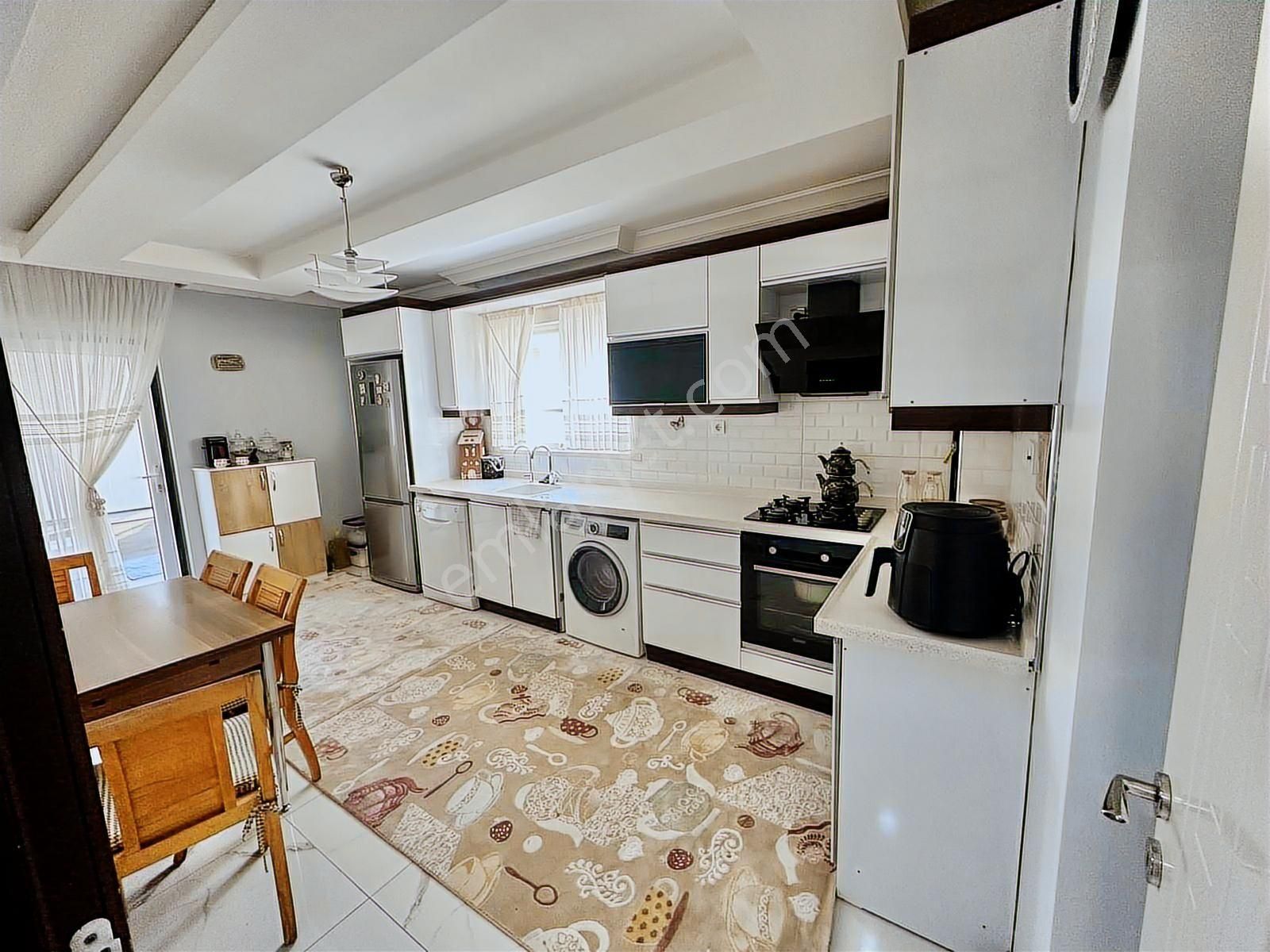 Etimesgut İstasyon Mah. Full Yapılı Geniş 4+1 Asansörlü Teras