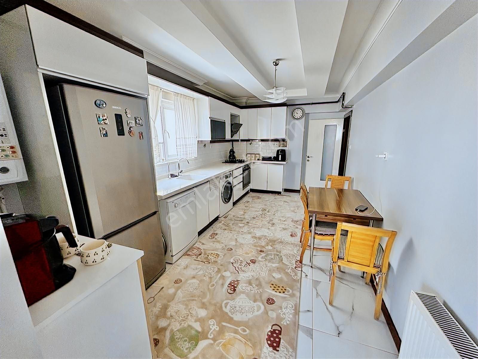 Etimesgut İstasyon Mah. Full Yapılı Geniş 4+1 Asansörlü Teras - Görsel 2