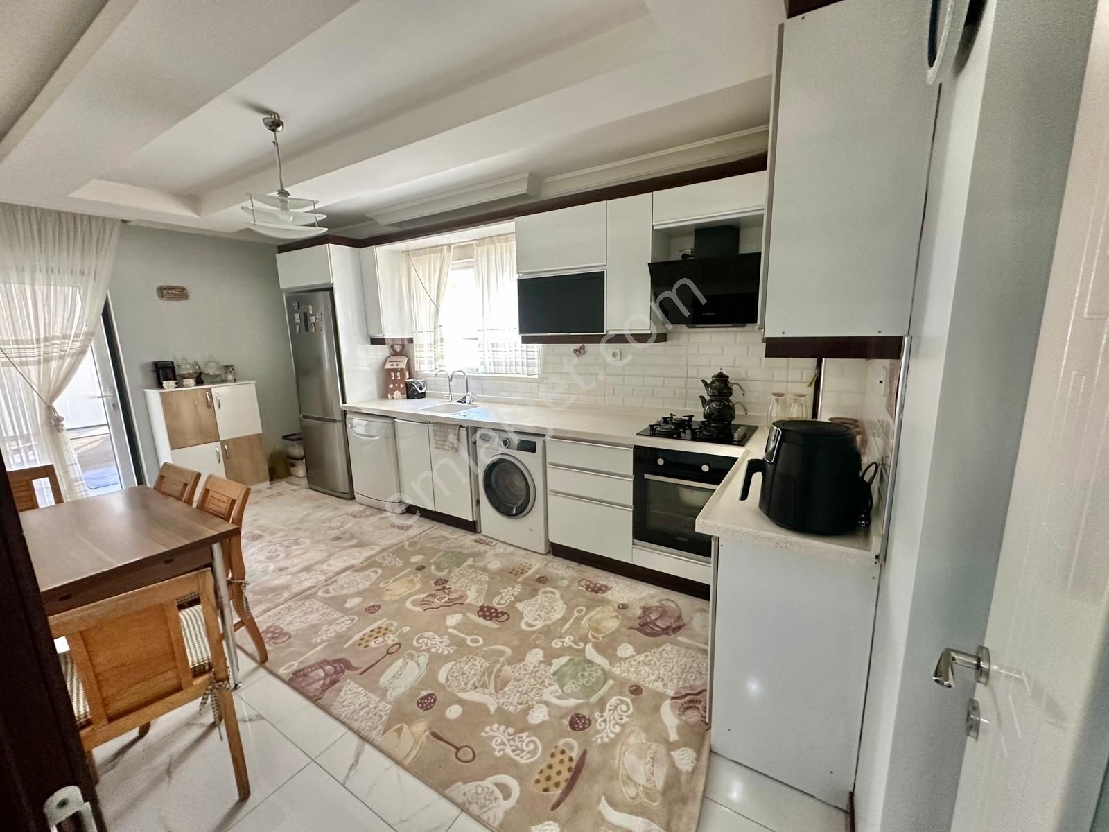 Etimesgut İstasyon Mah. Full Yapılı Geniş 4+1 Asansörlü Teras - Görsel 4