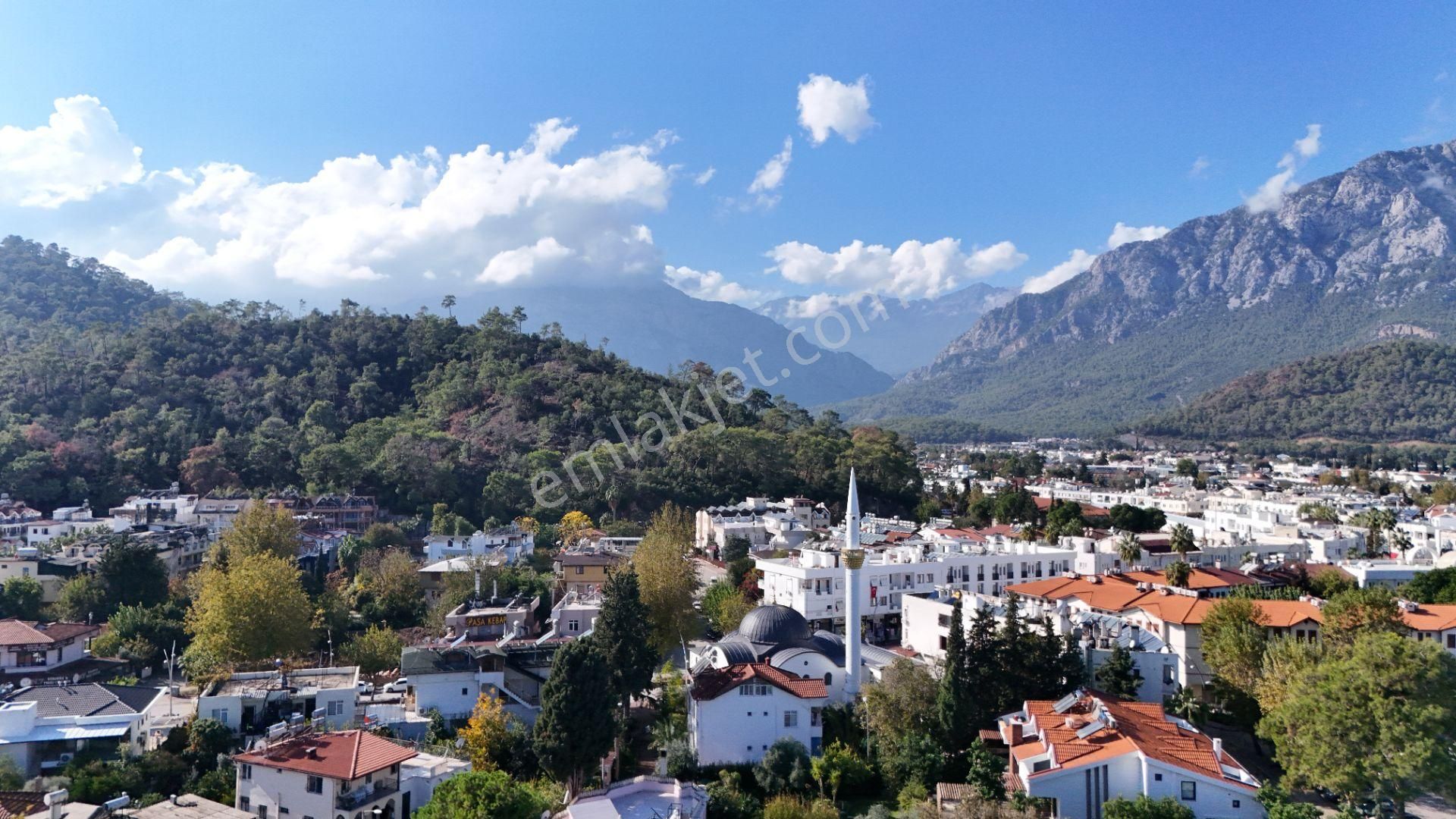 Yüksek Yatırım Potansiyeline Sahip Kemer Merkezde Satılık 4 Daireli Komple Bina - Görsel 3