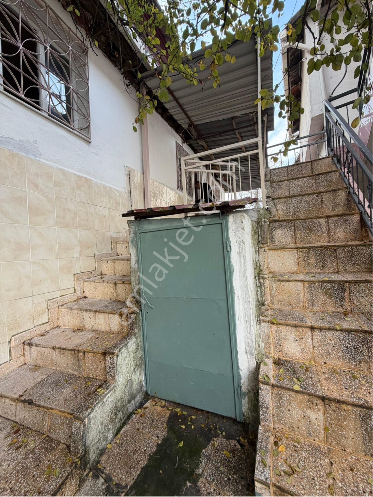 İzmir Karabağlar Eskiizmir Gazi Mah. Kiralık Müstakil Ev - Görsel 33
