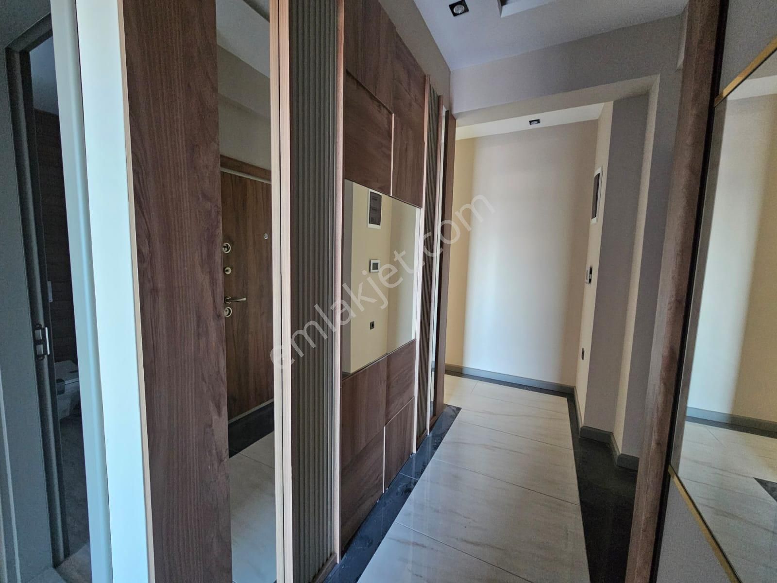 Kuşadası Değermendere Mh.de Havuzlu Site İçersinde Deniz Manzaralı 3+1 Daire - Görsel 12