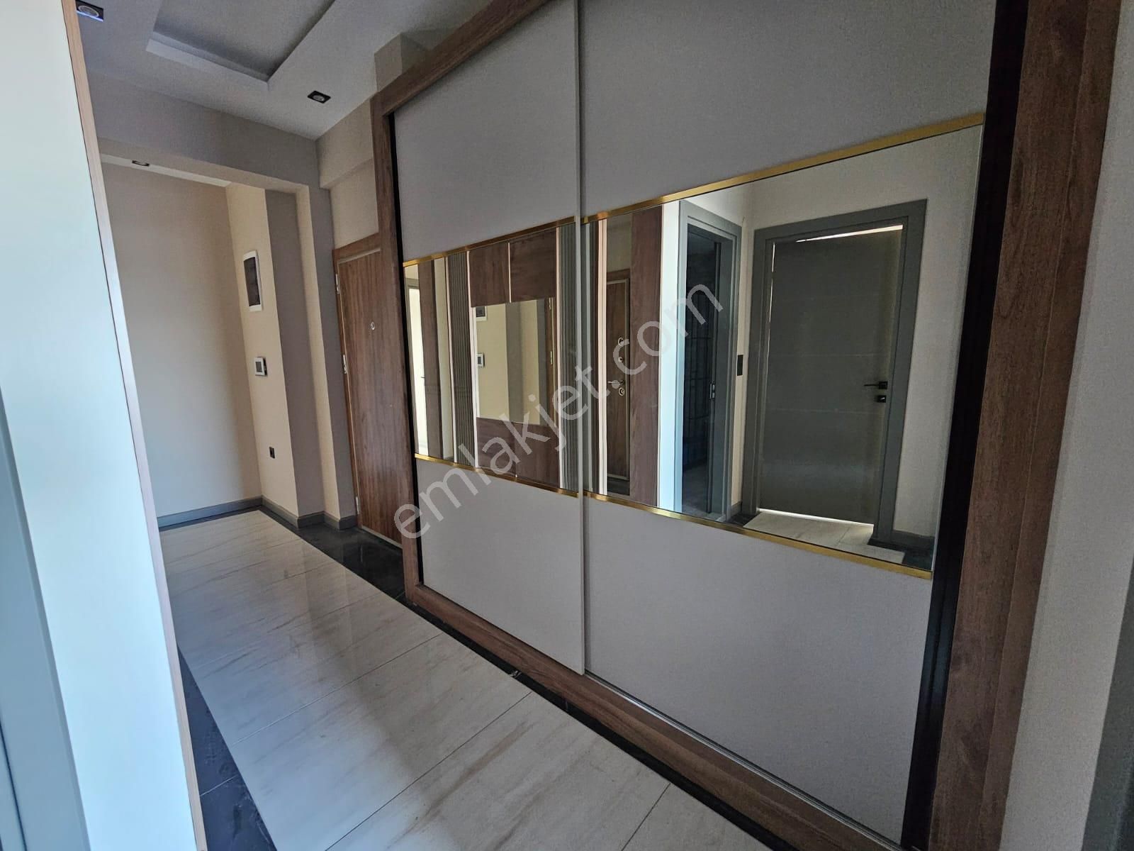 Kuşadası Değermendere Mh.de Havuzlu Site İçersinde Deniz Manzaralı 3+1 Daire - Görsel 16