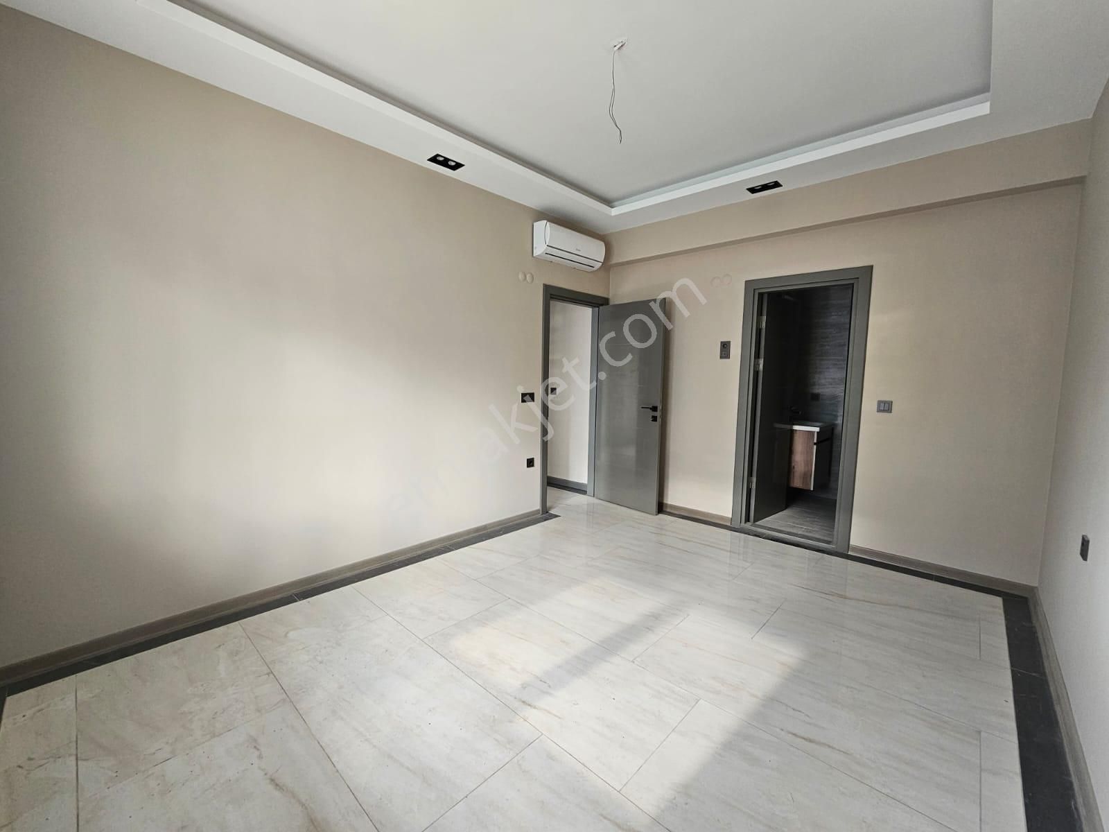 Kuşadası Değermendere Mh.de Havuzlu Site İçersinde Deniz Manzaralı 3+1 Daire - Görsel 10