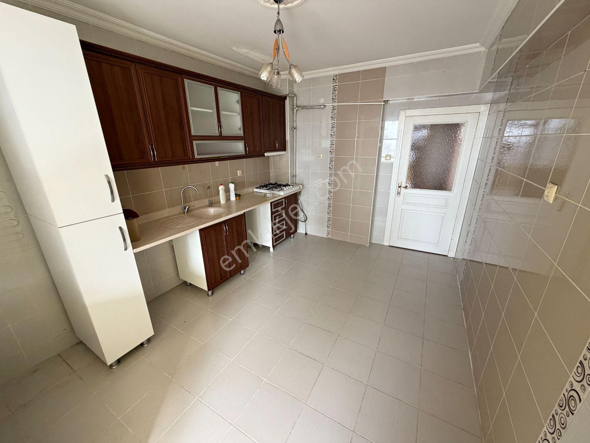 Cihandan Park Manzaralı Geniş Ebeveyn Banyolu 3+1 Kiralık Daire - Görsel 3