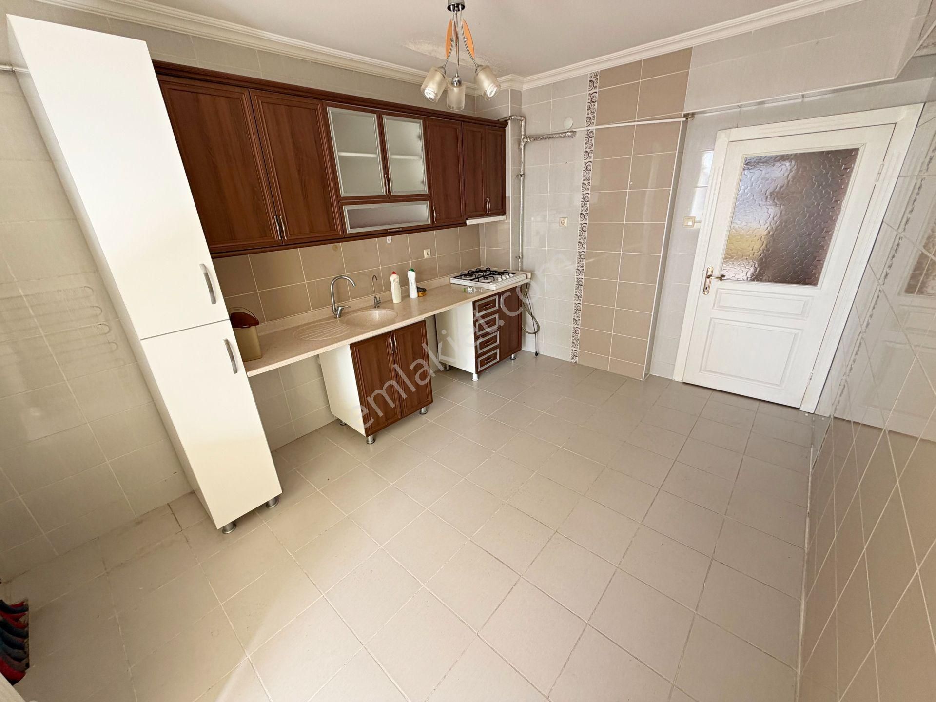 Cihandan Park Manzaralı Geniş Ebeveyn Banyolu 3+1 Kiralık Daire - Görsel 9