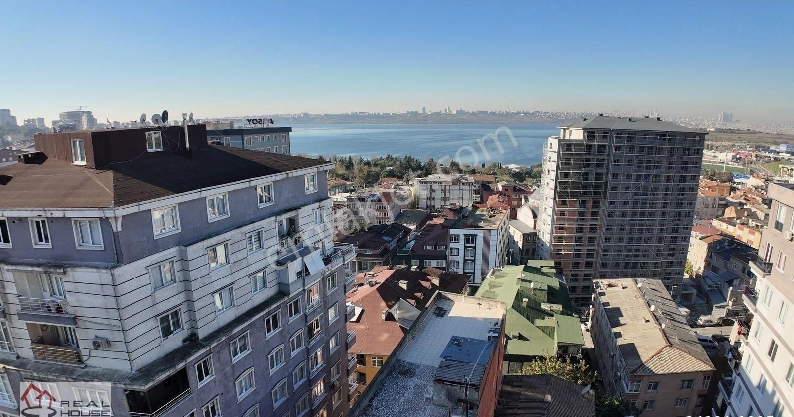 Kanarya Moon Tower Sitesinde Kiralık 4+1 Göl Manzaralı Dubleks - Görsel 6