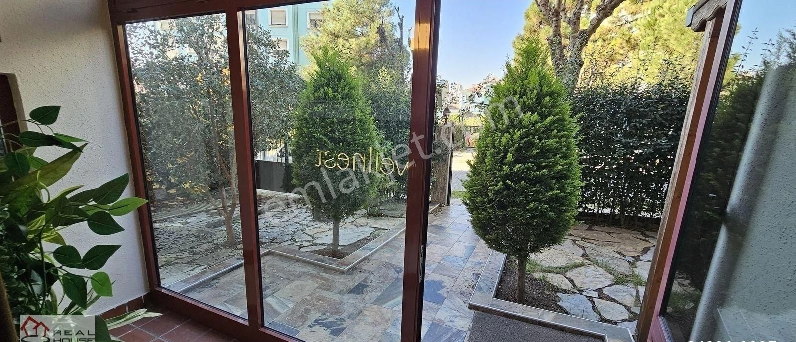 Bahçeşehir Gölet Otoparklı Bahçeli Tripleks Villa & İş Yeri - Görsel 29