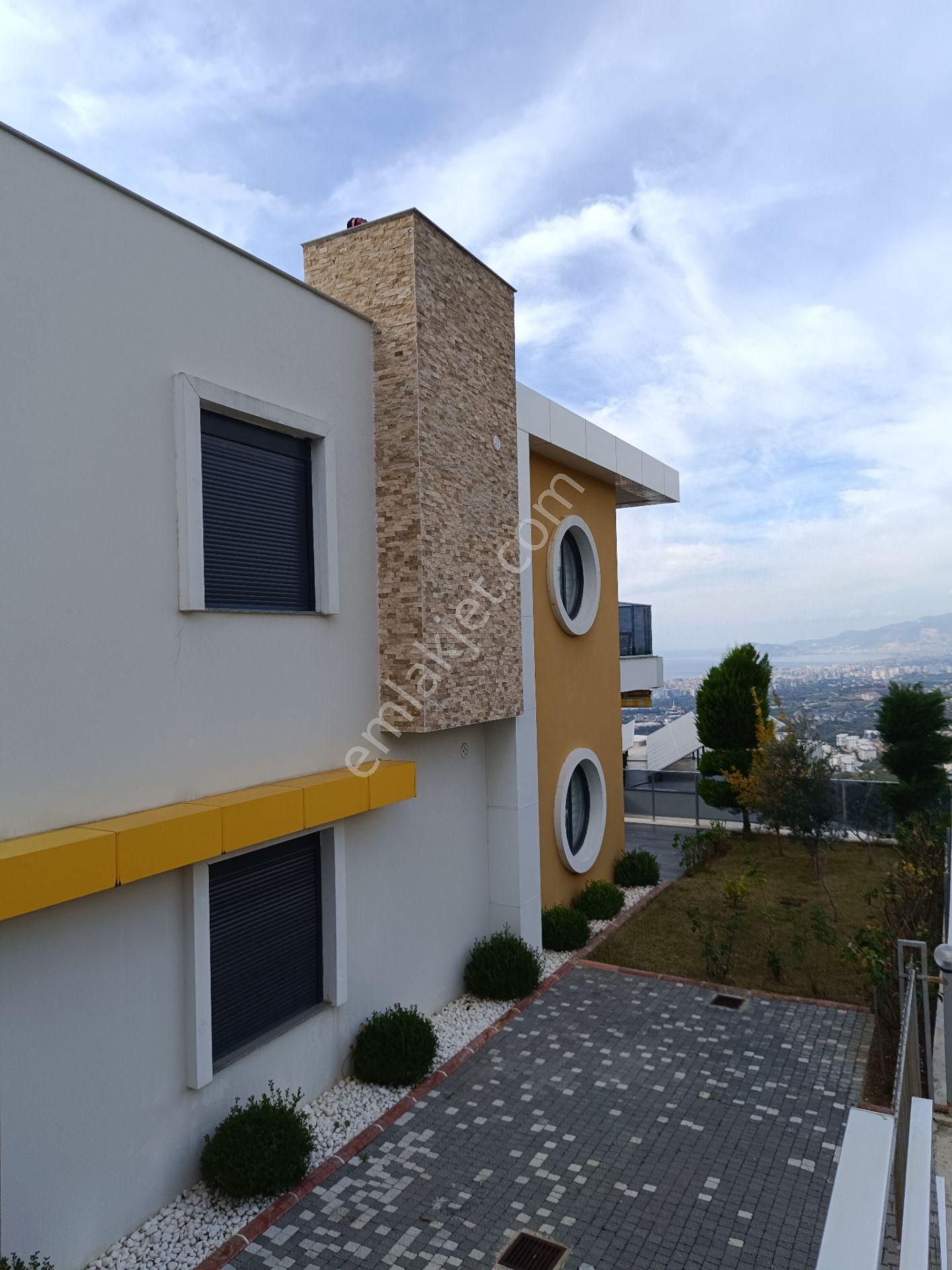 Alanya Kargıcak’ta Satılık , Özel Havuzlu , Panoramik Manzaralı Ultra Lüks Dubleks Villa