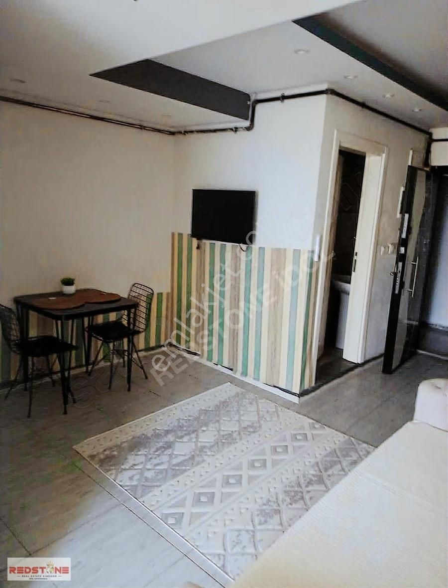 Redstone İdol Gayrimenkul'den Asmalıevler'de Satılık 1 + 1 Apart