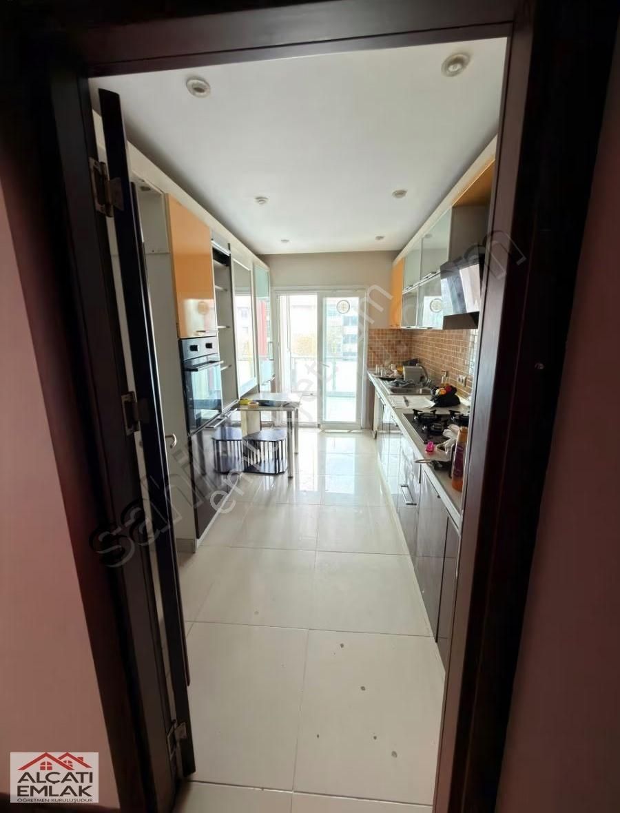 Beylikdüzünde Golden Park Evleri Kiralık 3+1 - Görsel 18