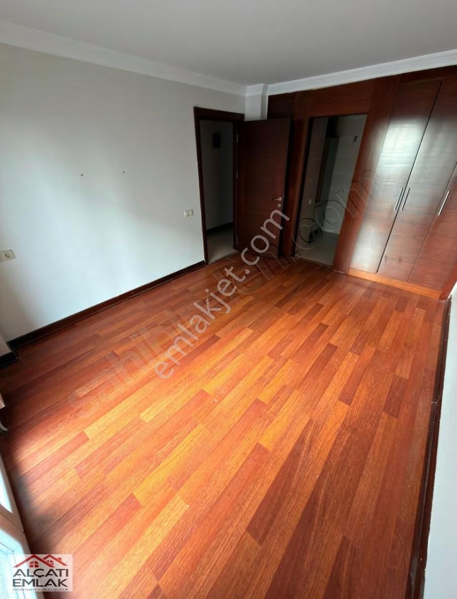 Beylikdüzünde Golden Park Evleri Kiralık 3+1 - Görsel 11