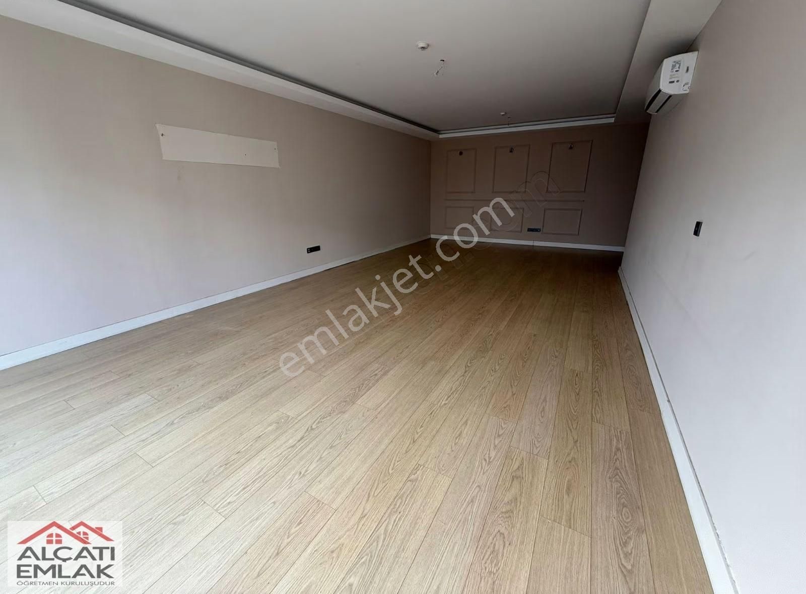 Başakşehir Avrupa Konutlarında Boş Taşınmaya Hazır Kiralık 4+1 - Görsel 8
