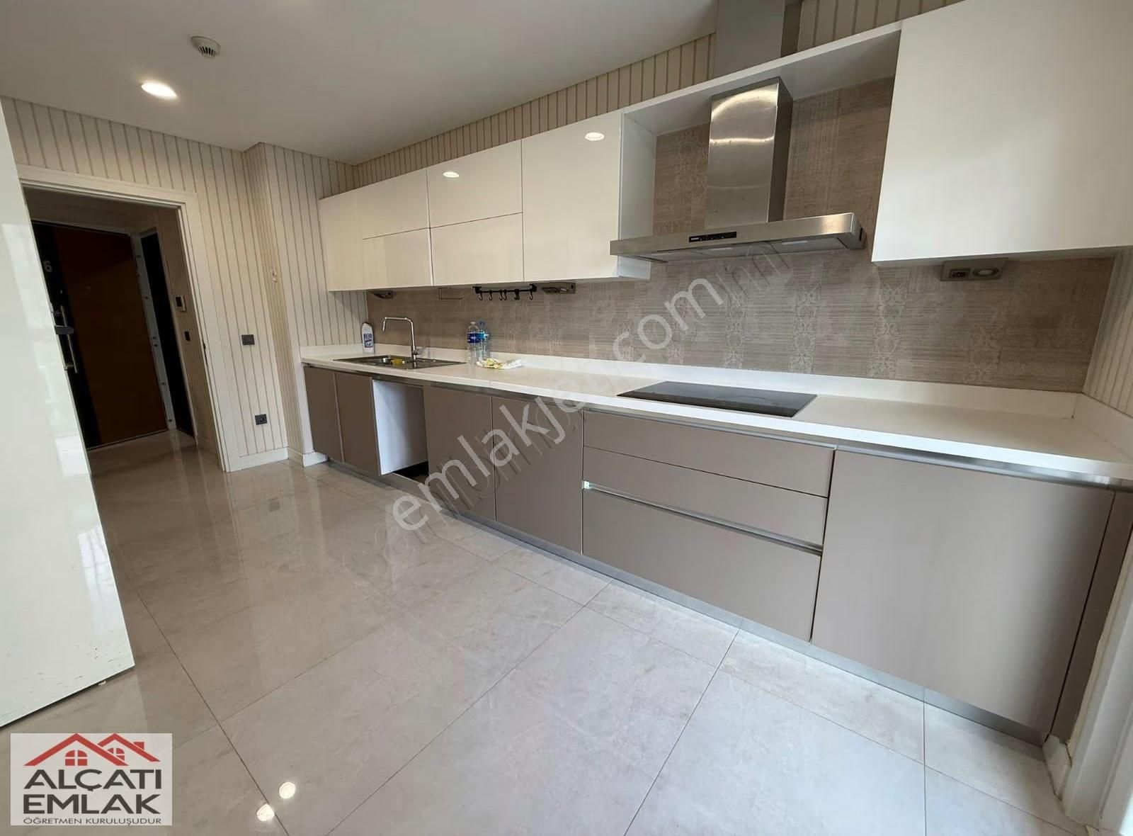 Başakşehir Avrupa Konutlarında Boş Taşınmaya Hazır Kiralık 4+1 - Görsel 21