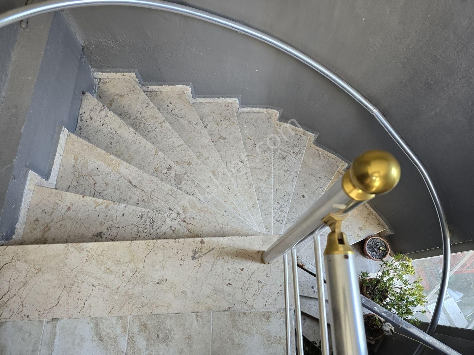 Beylikdüzü'nde 70 M2 Eşyalı Wc'li Mutfaklı Stüdyo Ofis - Görsel 3