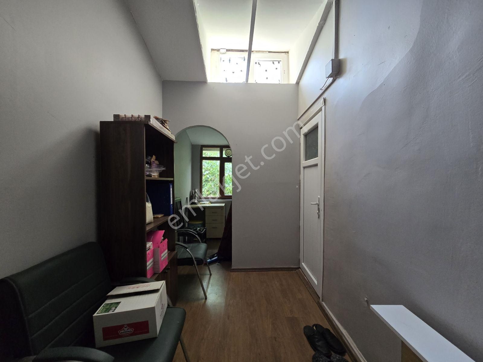 Beylikdüzü'nde 70 M2 Eşyalı Wc'li Mutfaklı Stüdyo Ofis - Görsel 12