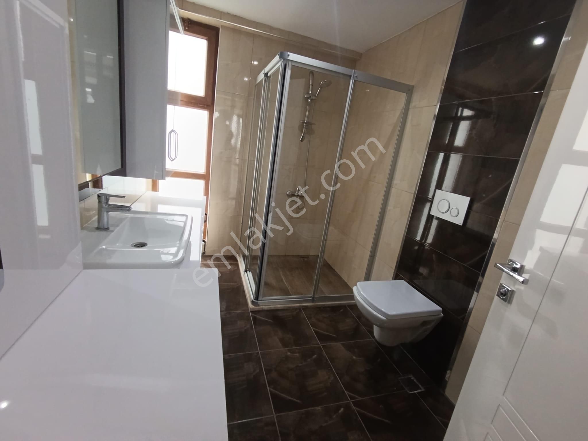 Blokyapı'dan Yenişafakta Ebeveyn Banyolu 140 M2 Arakat 2+1 Daire - Görsel 14