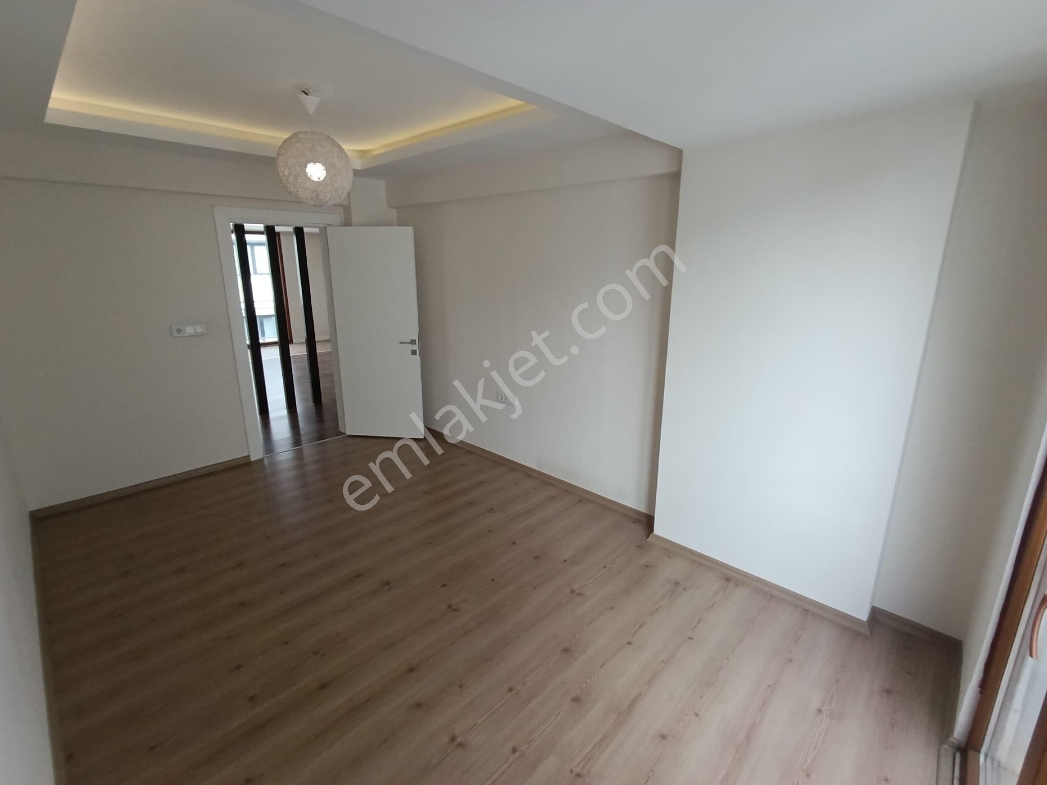 Blokyapı'dan Yenişafakta Ebeveyn Banyolu 140 M2 Arakat 2+1 Daire - Görsel 11