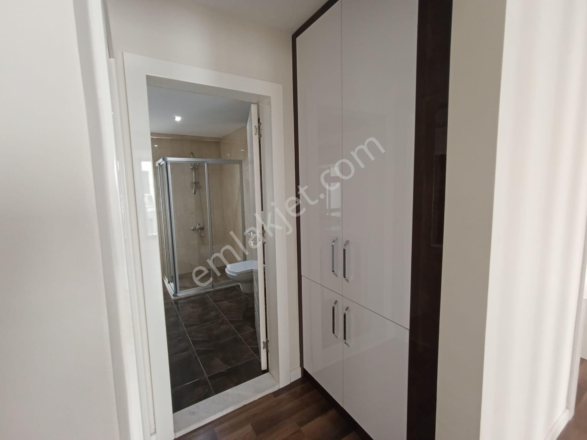 Blokyapı'dan Yenişafakta Ebeveyn Banyolu 140 M2 Arakat 2+1 Daire - Görsel 12