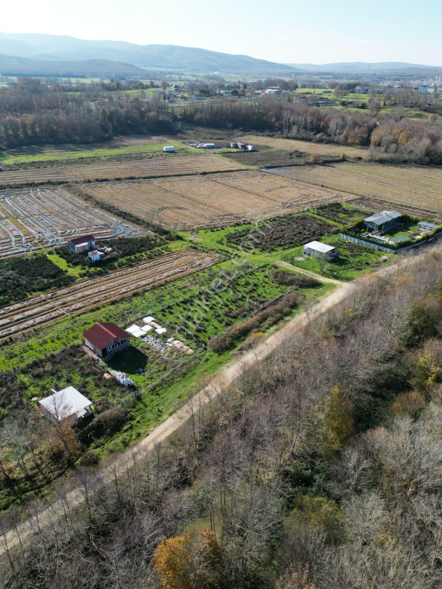 Çatalca Karacaköy' De Yerleşim İçinde 354m2 Satılık!