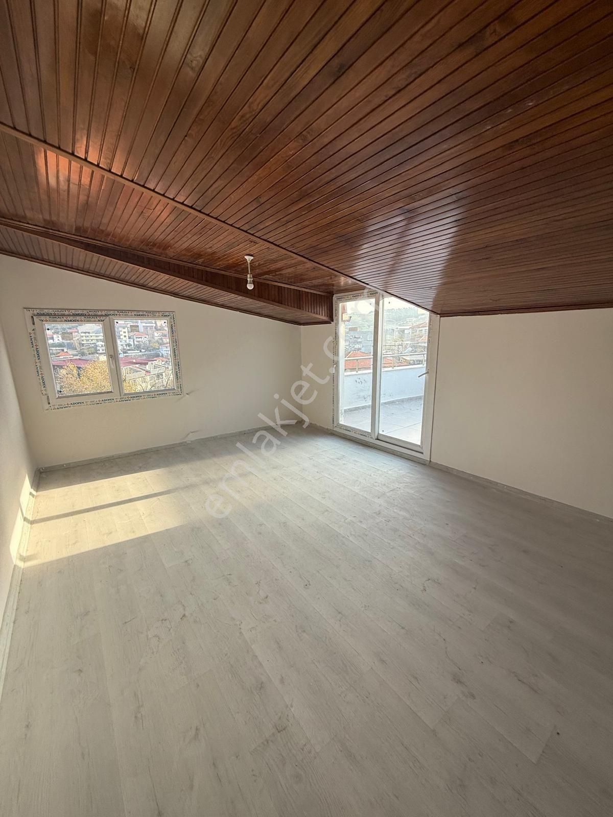 Saadet Korkmaz Emlak'tan Dikili İsmetpaşa'da Satılık 3+1 Dubleks Daire - Görsel 31