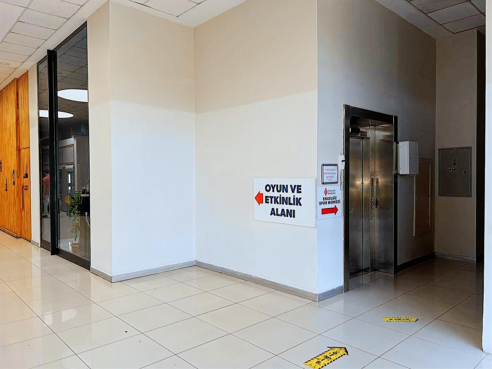 Ümraniye -yeşil Vadi Konaklarında 180 M2 Kullanım Alanlı İşyeri - Görsel 6