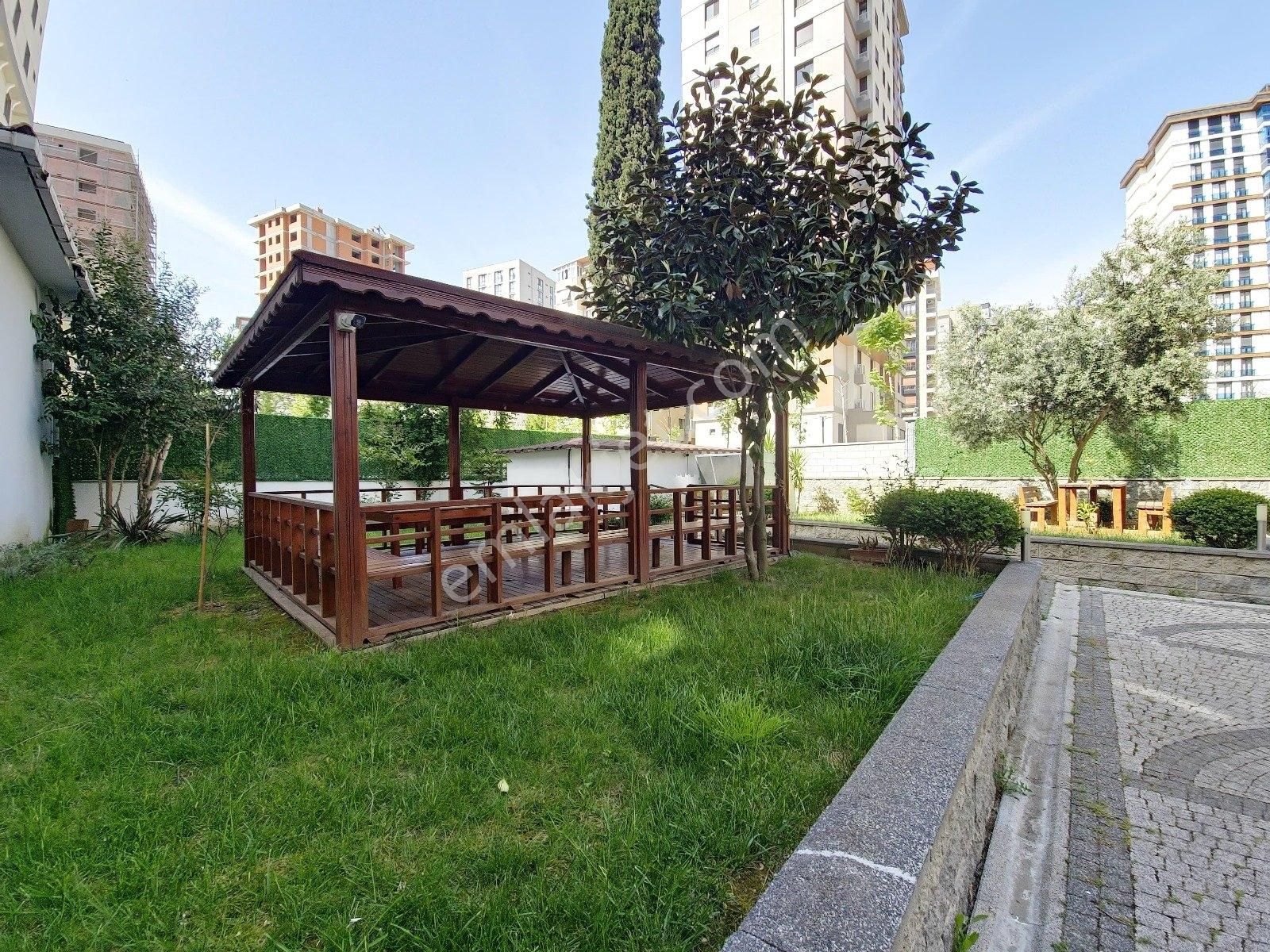 Suadiye Ayşekadında Havuzlu,balkonlu,ebeveynli Prestijli Binada - Görsel 35