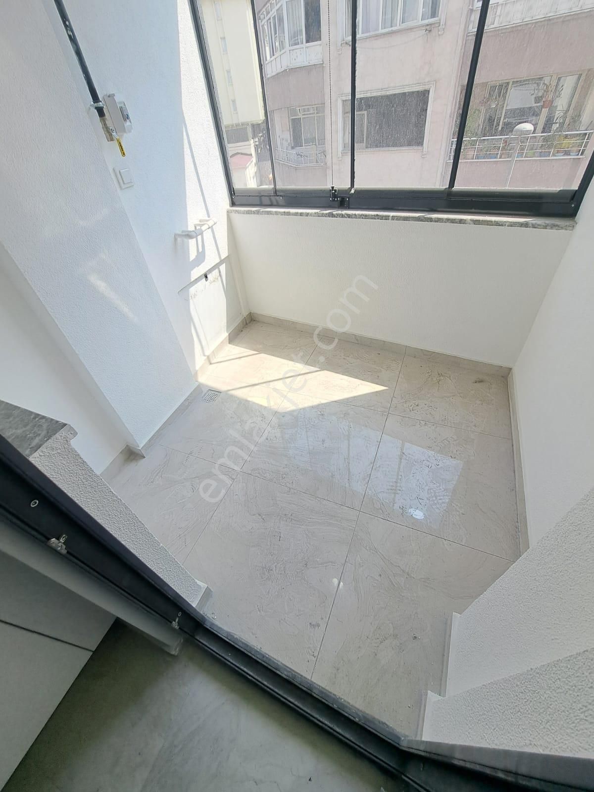 Toprak İnşaat...kullanıma Hazır İskan Alınmış 3+1 Cadde Üzeri!!! - Görsel 13