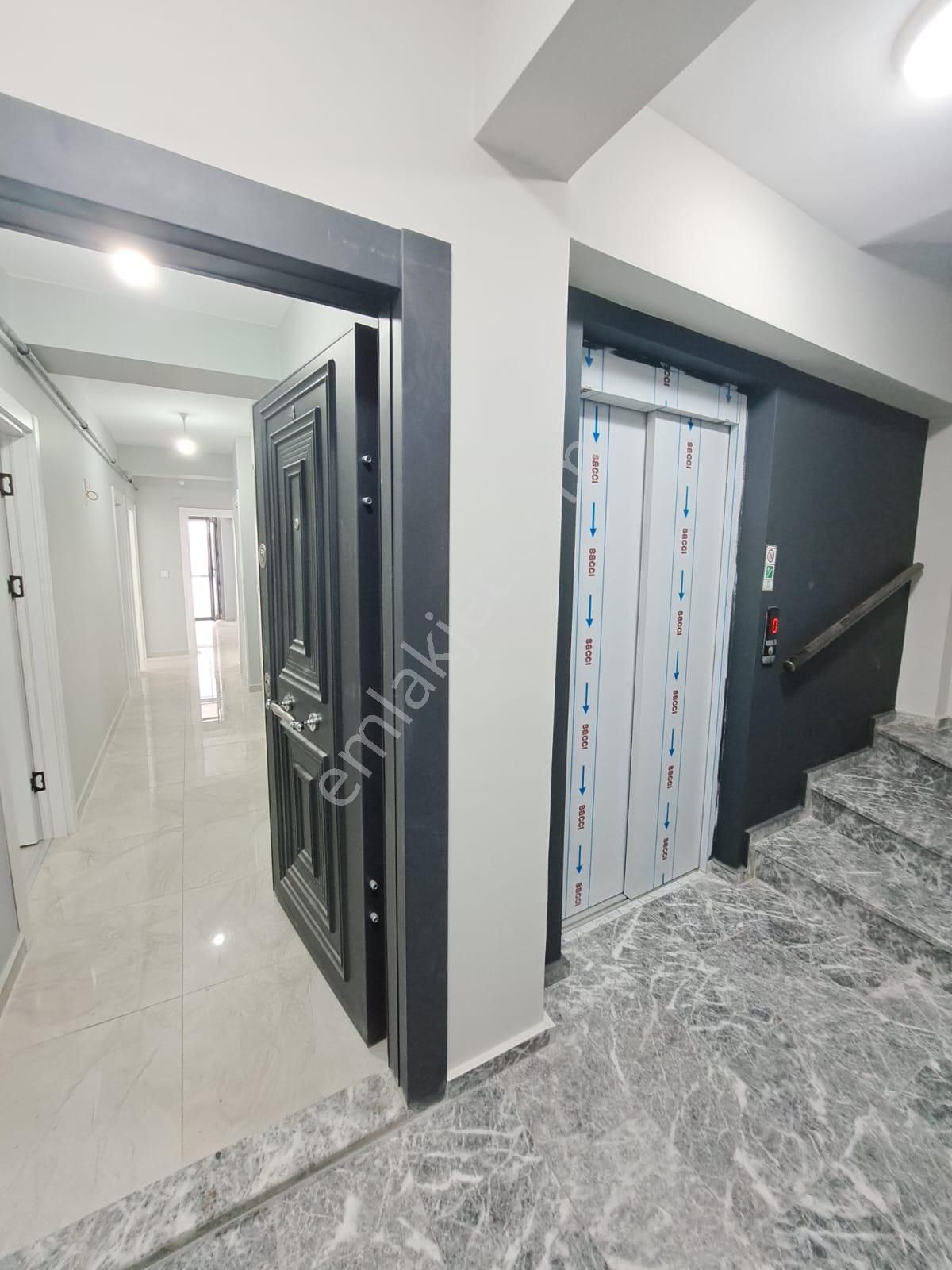 Toprak İnşaat...kullanıma Hazır İskan Alınmış 3+1 Cadde Üzeri!!! - Görsel 5