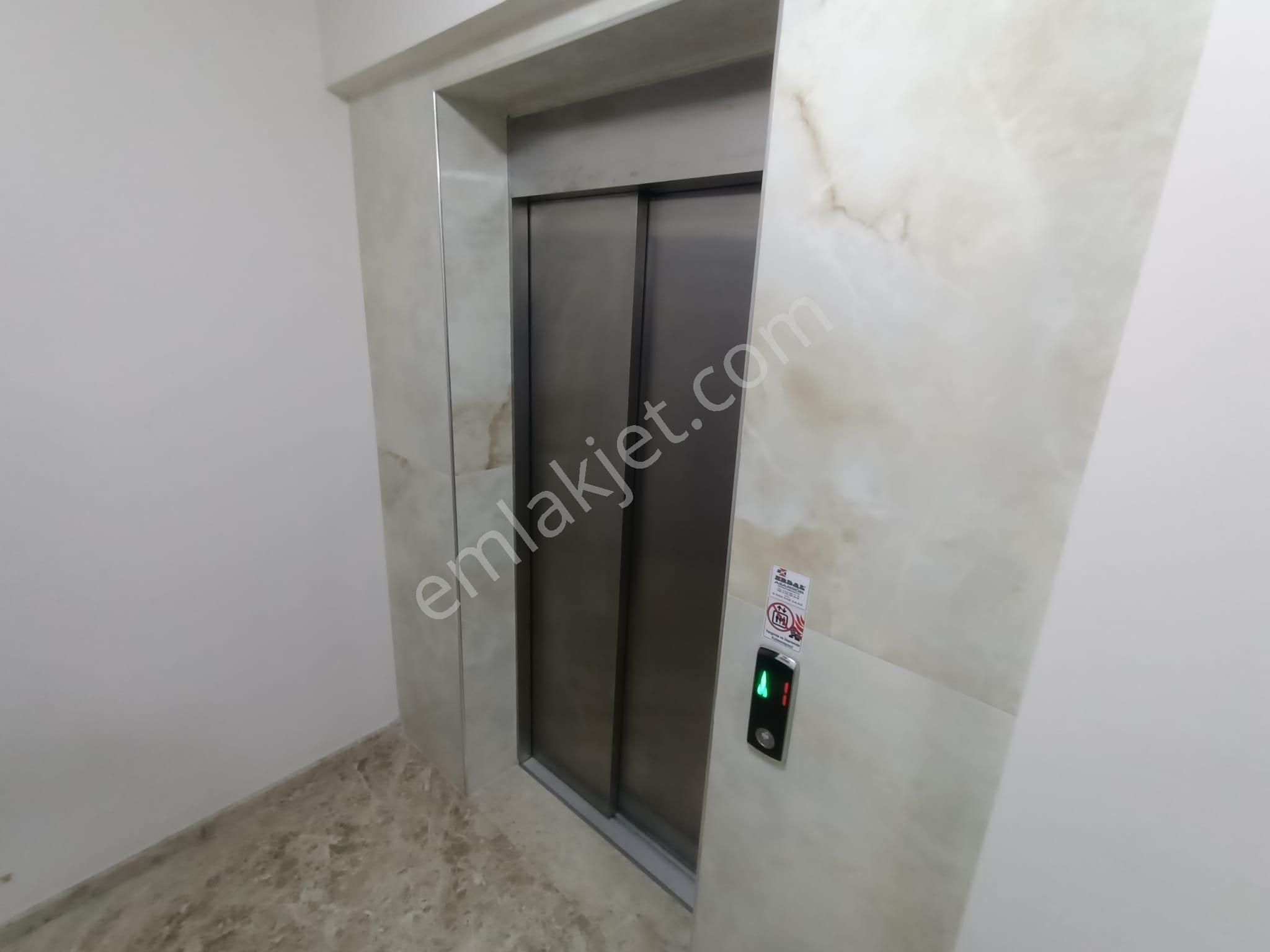 İzban Yakını Eşyalı 2+1 Doğalgazlı Köşe 2+1 Kiralık Daire - Görsel 14