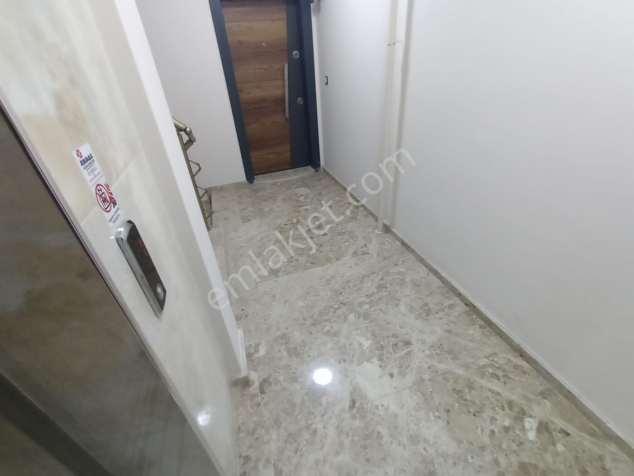İzban Yakını Eşyalı 2+1 Doğalgazlı Köşe 2+1 Kiralık Daire - Görsel 33