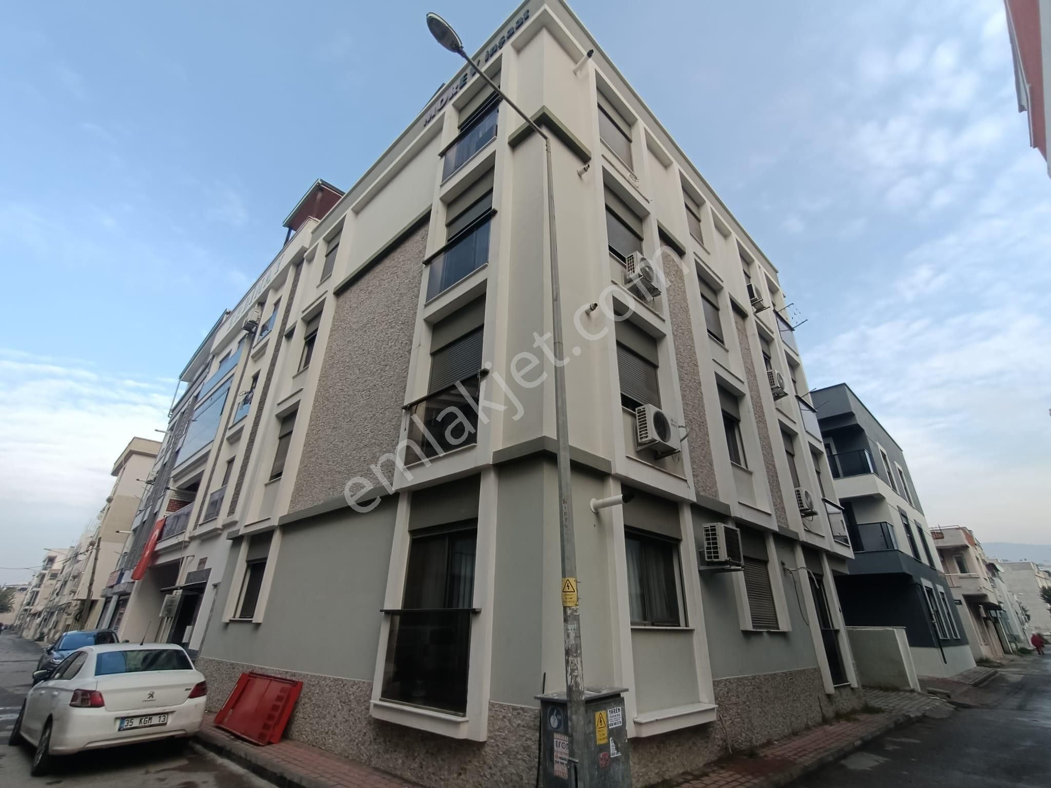 İzban Yakını Eşyalı 2+1 Doğalgazlı Köşe 2+1 Kiralık Daire - Görsel 6