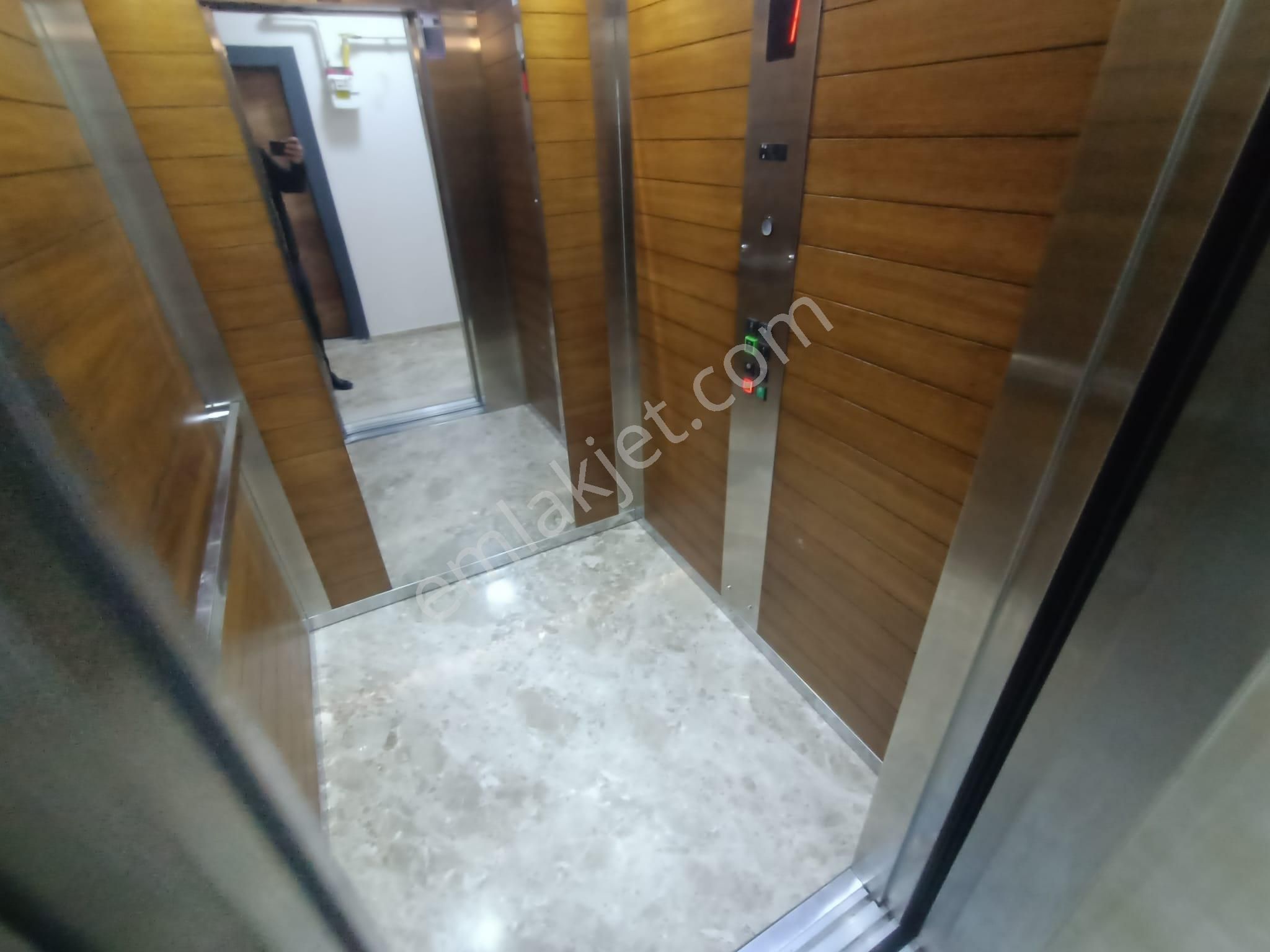 İzban Yakını Eşyalı 2+1 Doğalgazlı Köşe 2+1 Kiralık Daire - Görsel 31