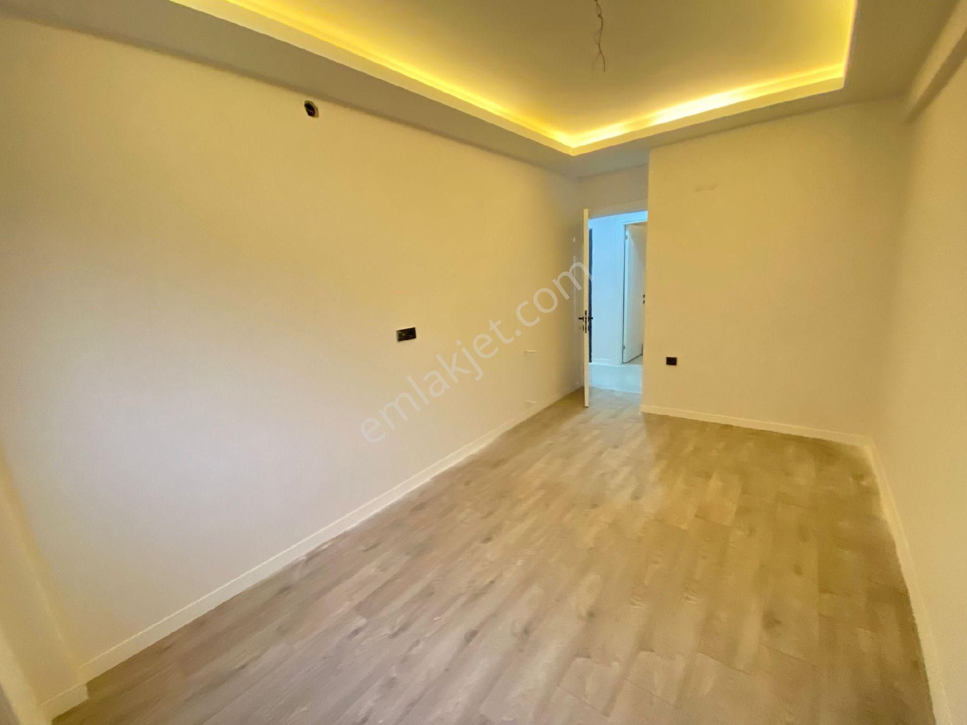 Sıfır İzban Duraklarına Yakın 2+1 Açık Mutfak Doğalgazlı Aydınlık - Görsel 17