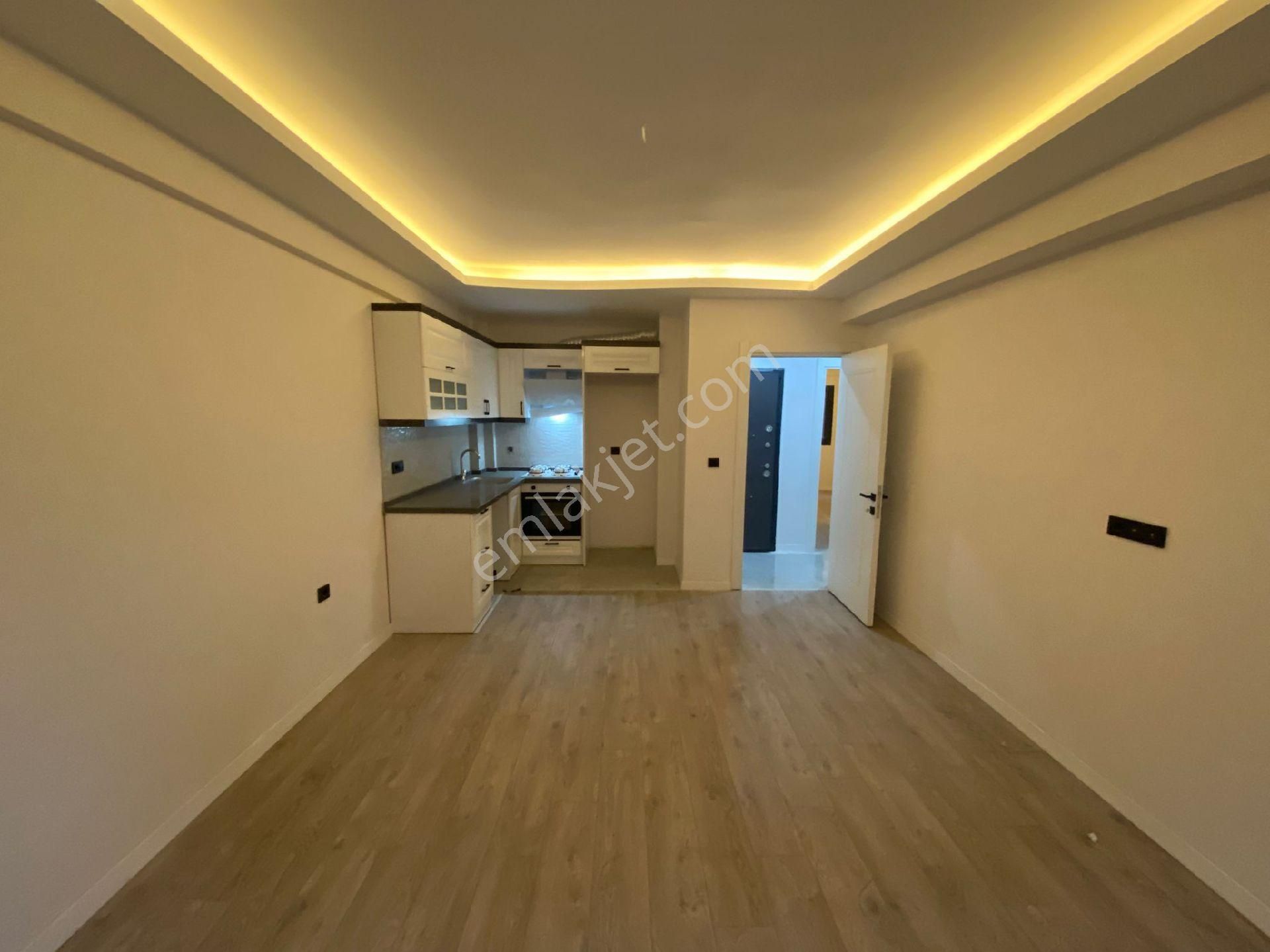 Sıfır İzban Duraklarına Yakın 2+1 Açık Mutfak Doğalgazlı Aydınlık - Görsel 10