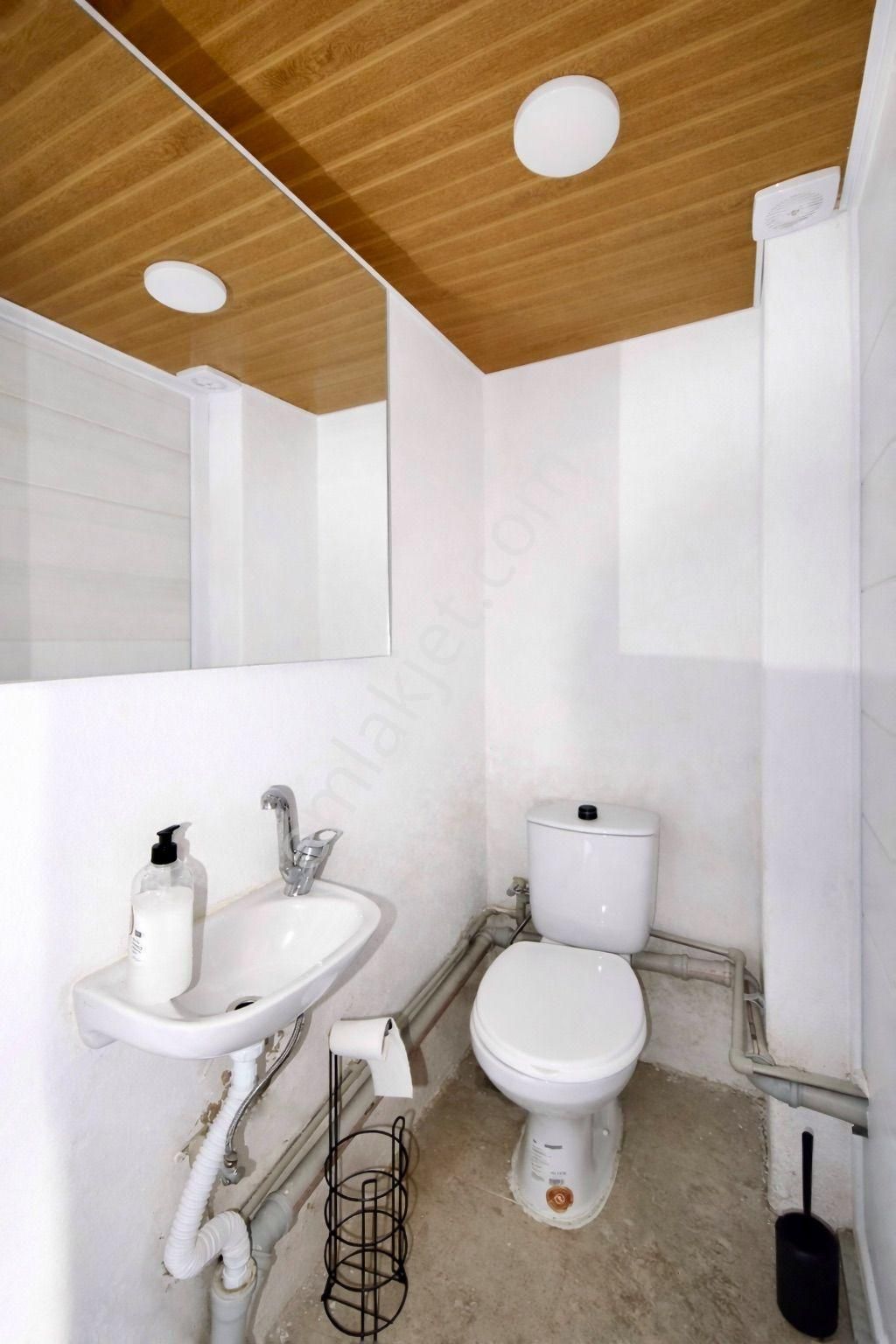 Alanya Saray Mahallesi'nde Caddeye Yakın Eşyalı 25 M² Dükkan - Görsel 10