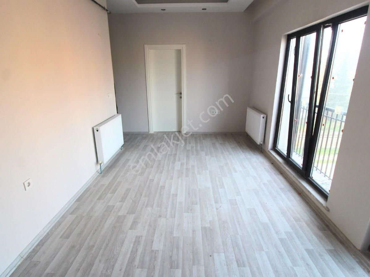 Balıkesir Gop'ta Yatırımlık Sıfır Ara Kat Asansörlü 1+1 Daire - Görsel 8