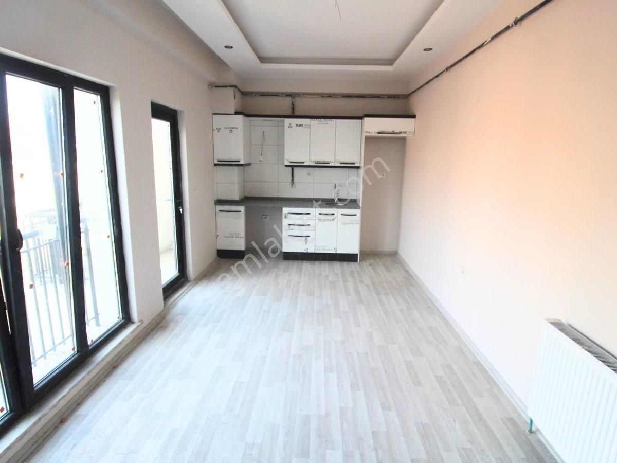 Balıkesir Gop'ta Yatırımlık Sıfır Ara Kat Asansörlü 1+1 Daire - Görsel 13