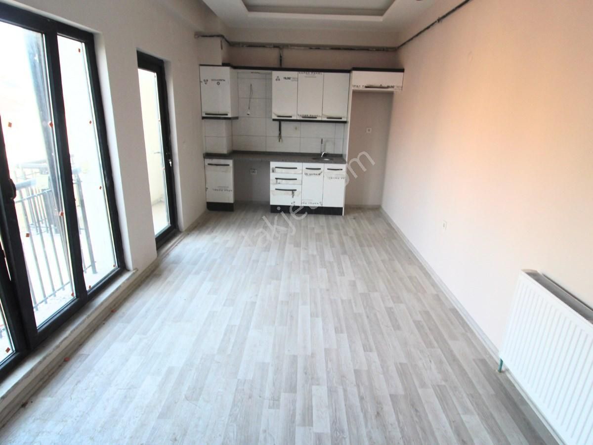 Balıkesir Gop'ta Yatırımlık Sıfır Ara Kat Asansörlü 1+1 Daire - Görsel 11
