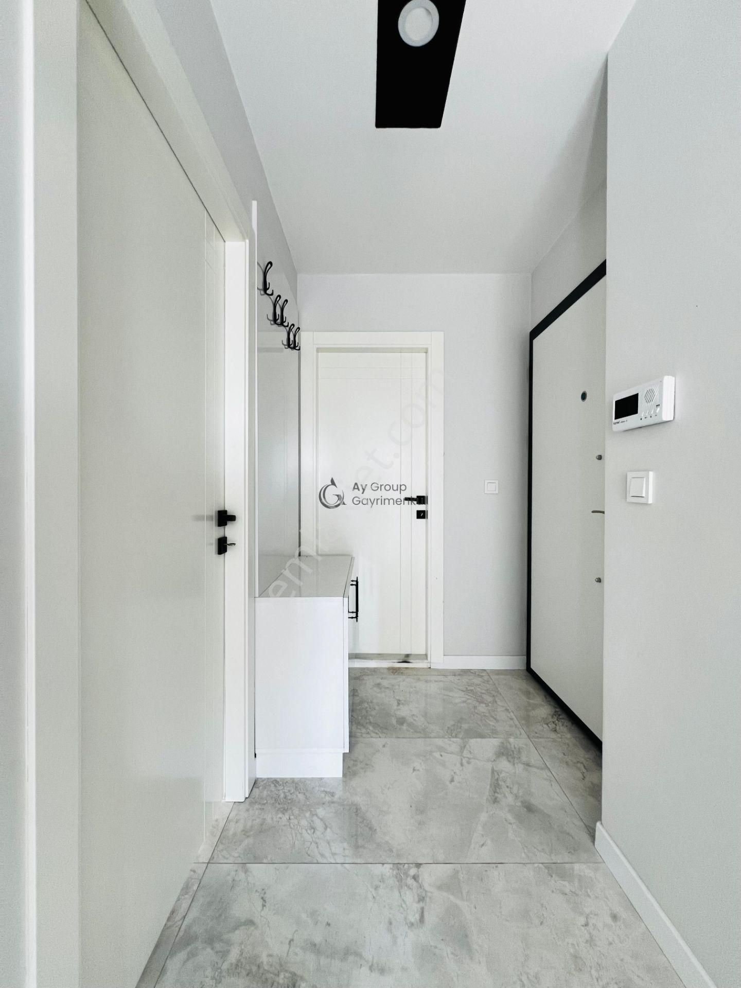 Antalya Fevzi Çakmak Tramvay 300 M 2+1 Asansörlü Sıfır Çift Balkonlu İskanlı Daire - Görsel 5