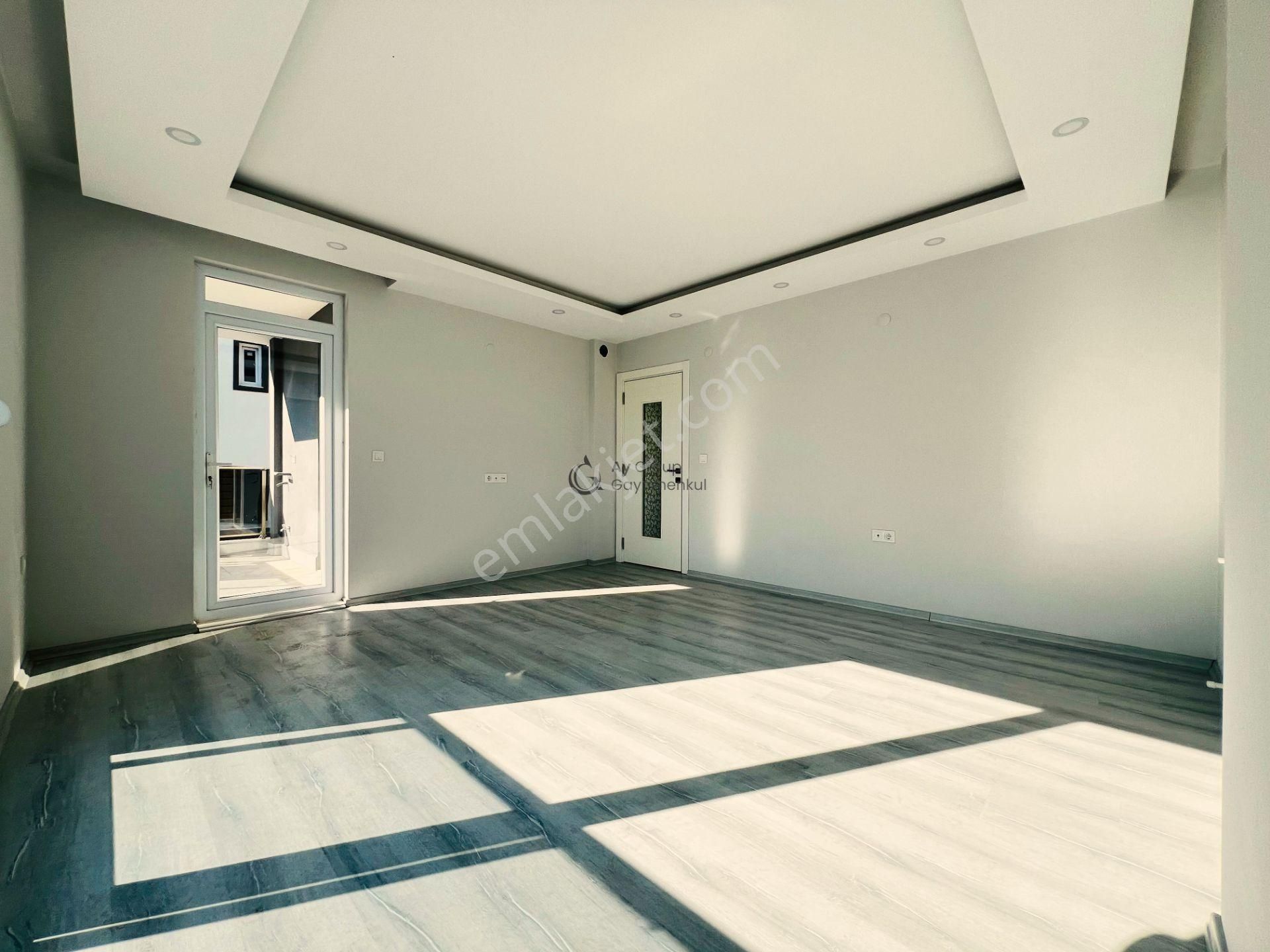 Antalya Fevzi Çakmak Tramvay 300 M 2+1 Asansörlü Sıfır Çift Balkonlu İskanlı Daire - Görsel 10