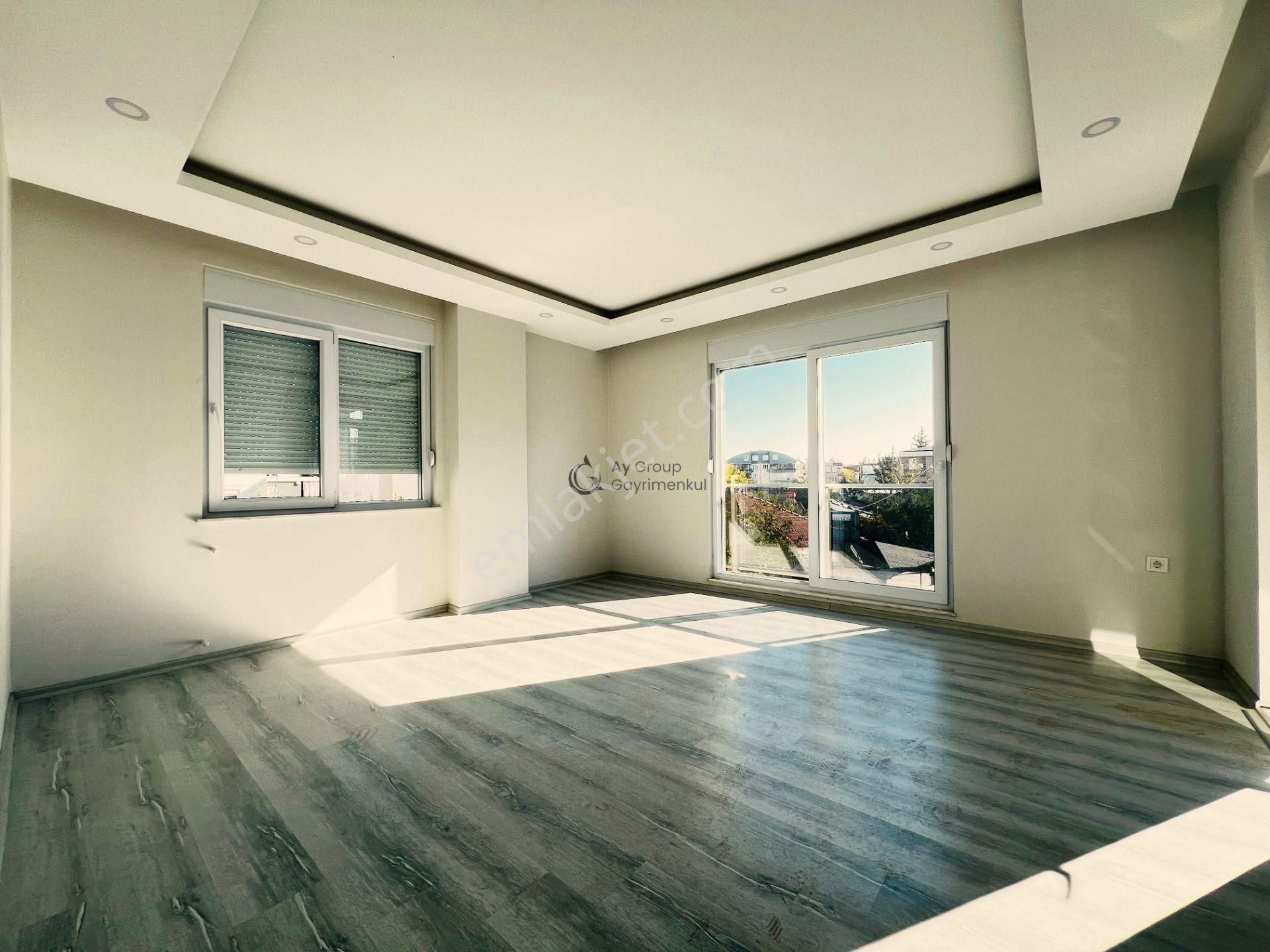 Antalya Fevzi Çakmak Tramvay 300 M 2+1 Asansörlü Sıfır Çift Balkonlu İskanlı Daire