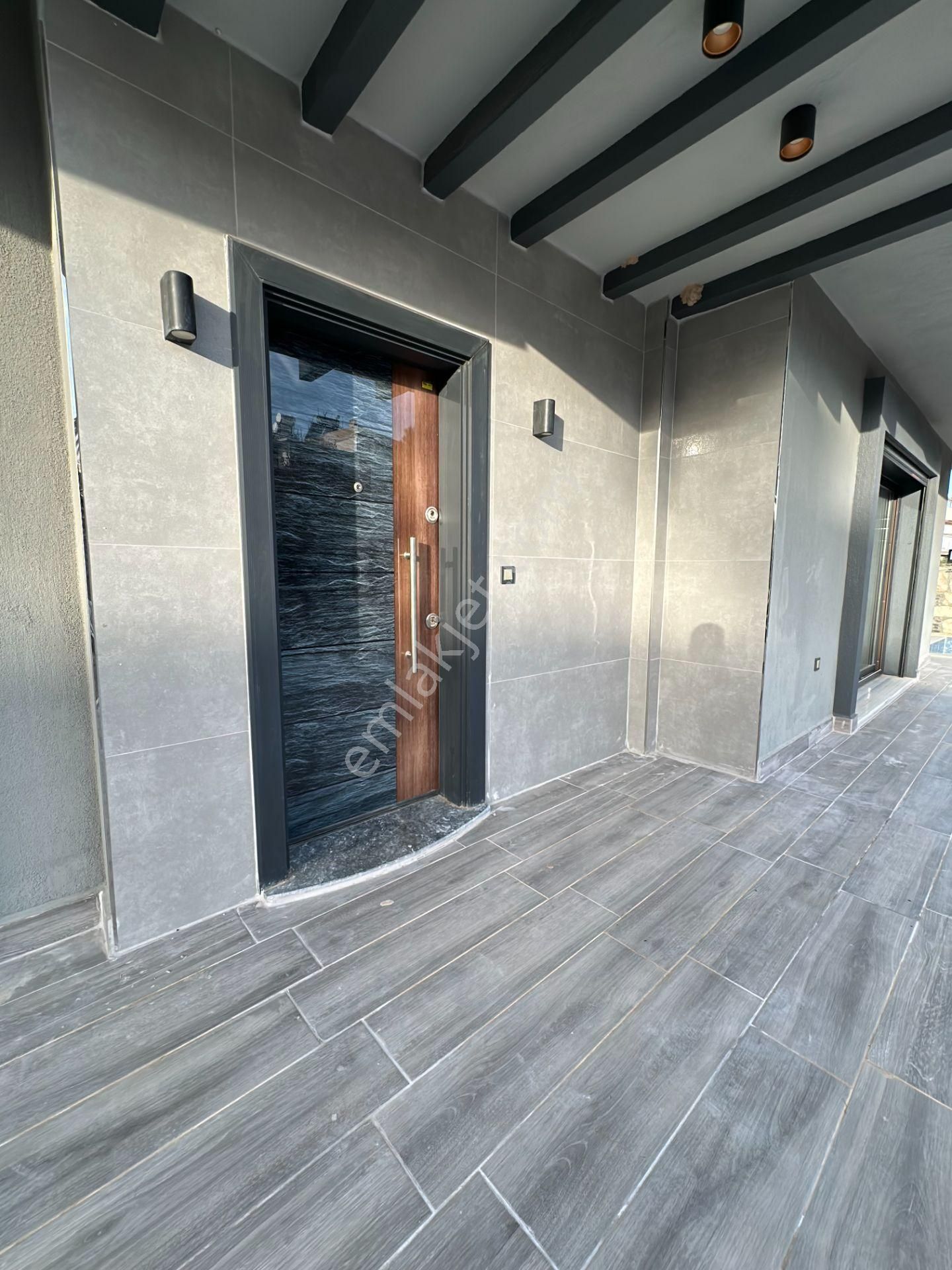 Altınkumda Denize 300 Metre Köşebaşı Çift Cephe 4+1 Ayrı Mutfaklı Ultra Lüx Villa - Görsel 7